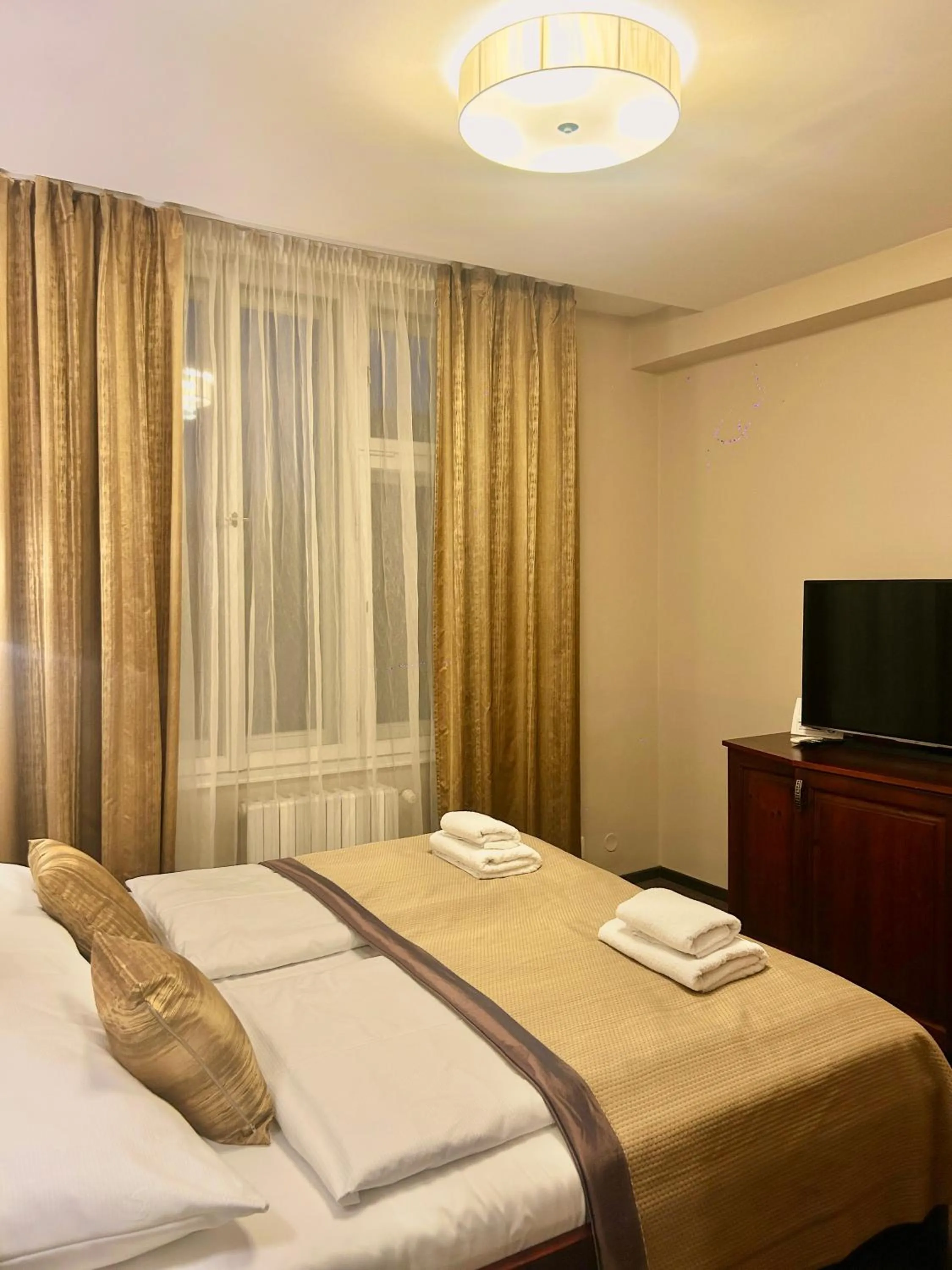 Bedroom, Bed in U Stare Pani - At the Old Lady Hotel