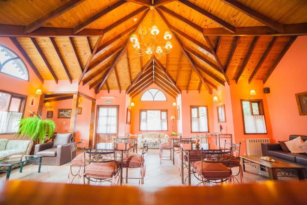 Restaurant/places to eat in Hotel Campanilla