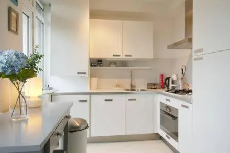 Coffee/tea facilities in Adam & Eve - Apartment