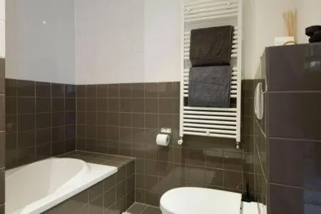 Bathroom in Adam & Eve - Apartment