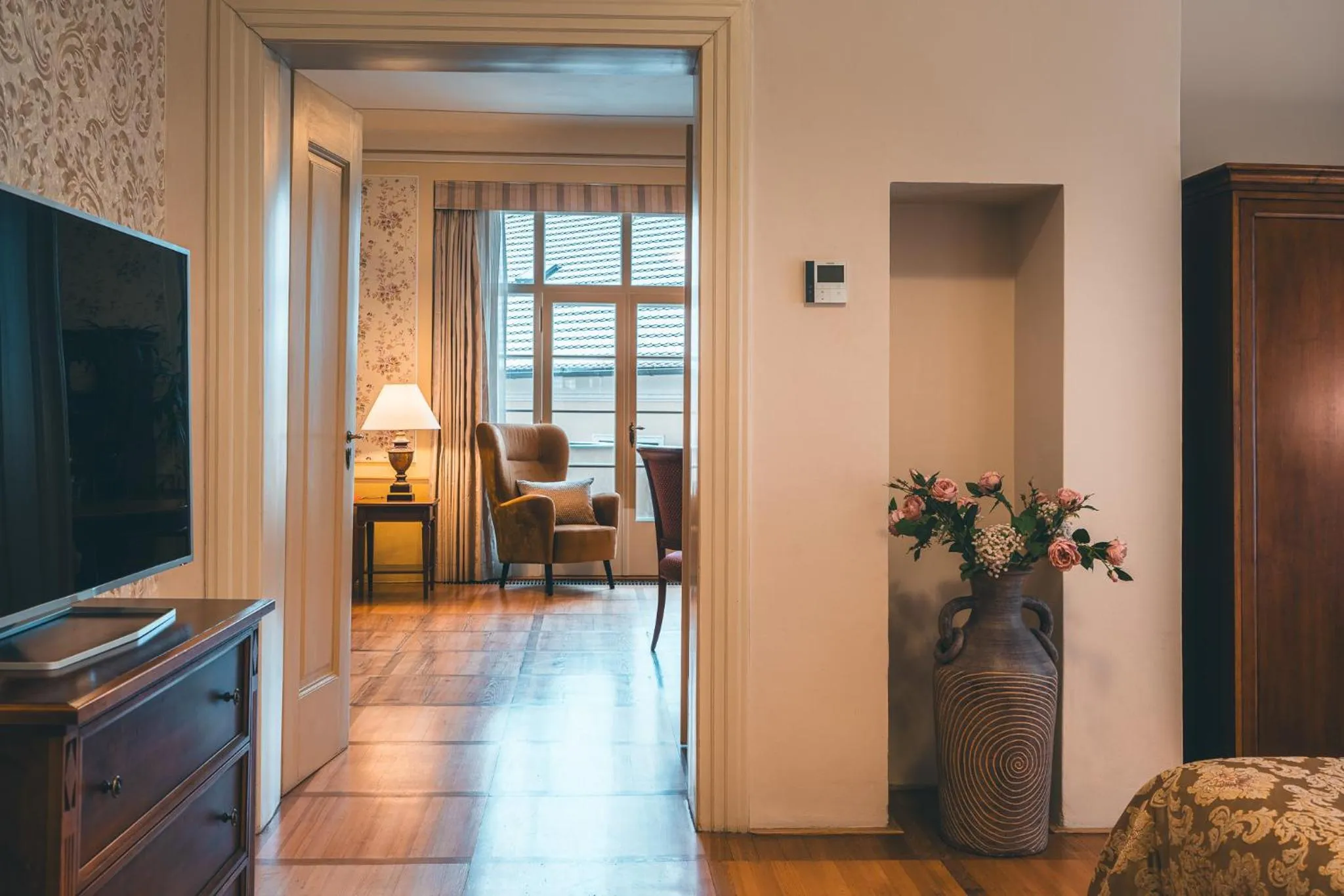 TV and multimedia in Appia Hotel Residences