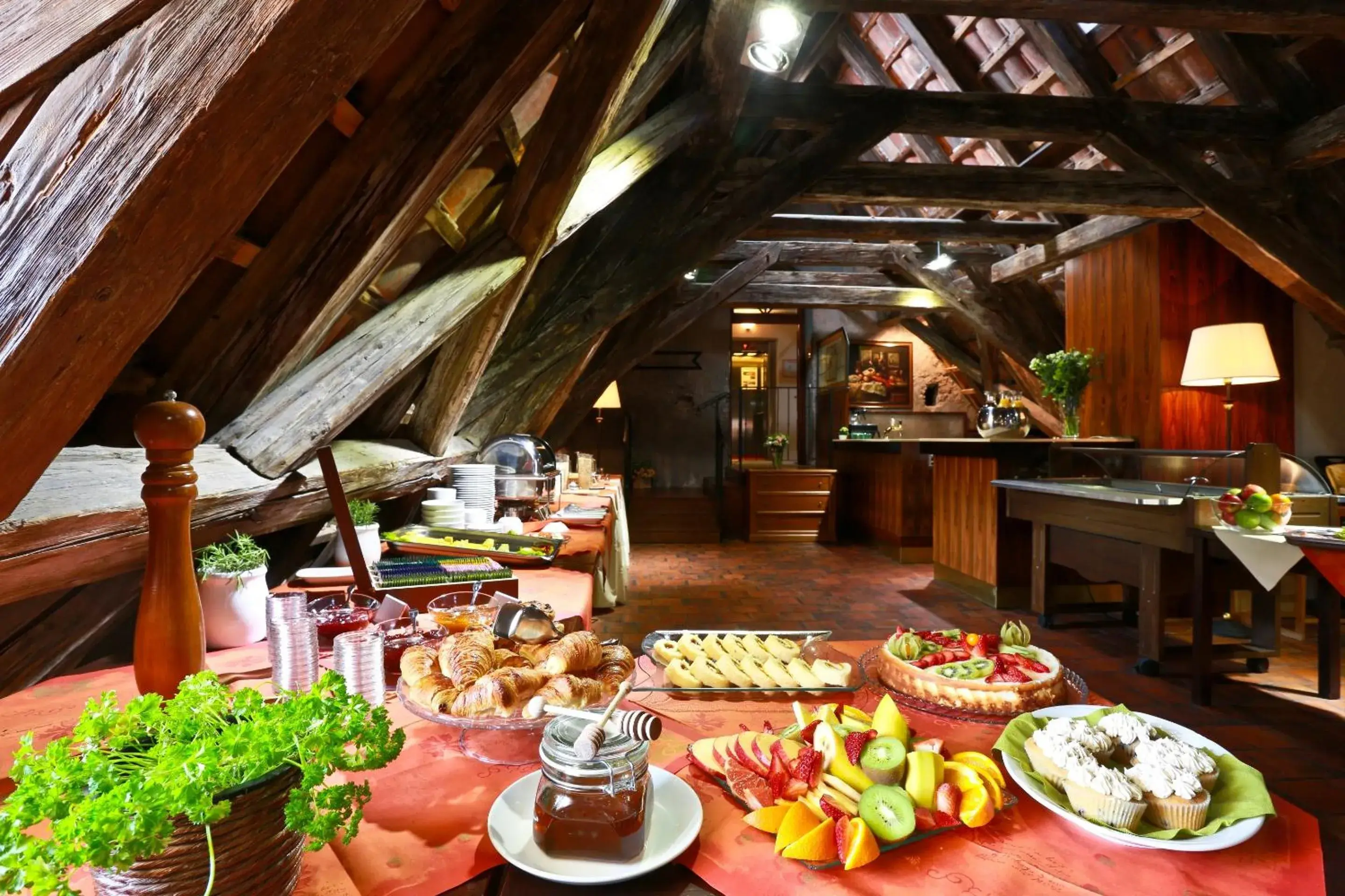 Restaurant/places to eat in Appia Hotel Residences Restaurant/places to eat in Appia Hotel Residences