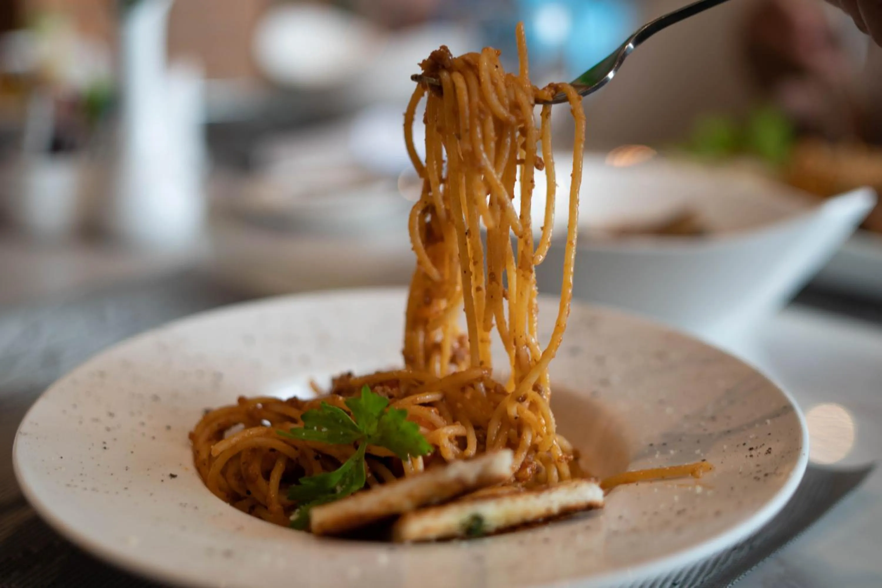 Restaurant/places to eat in Parkside Gayo Petro Hotel Takengon