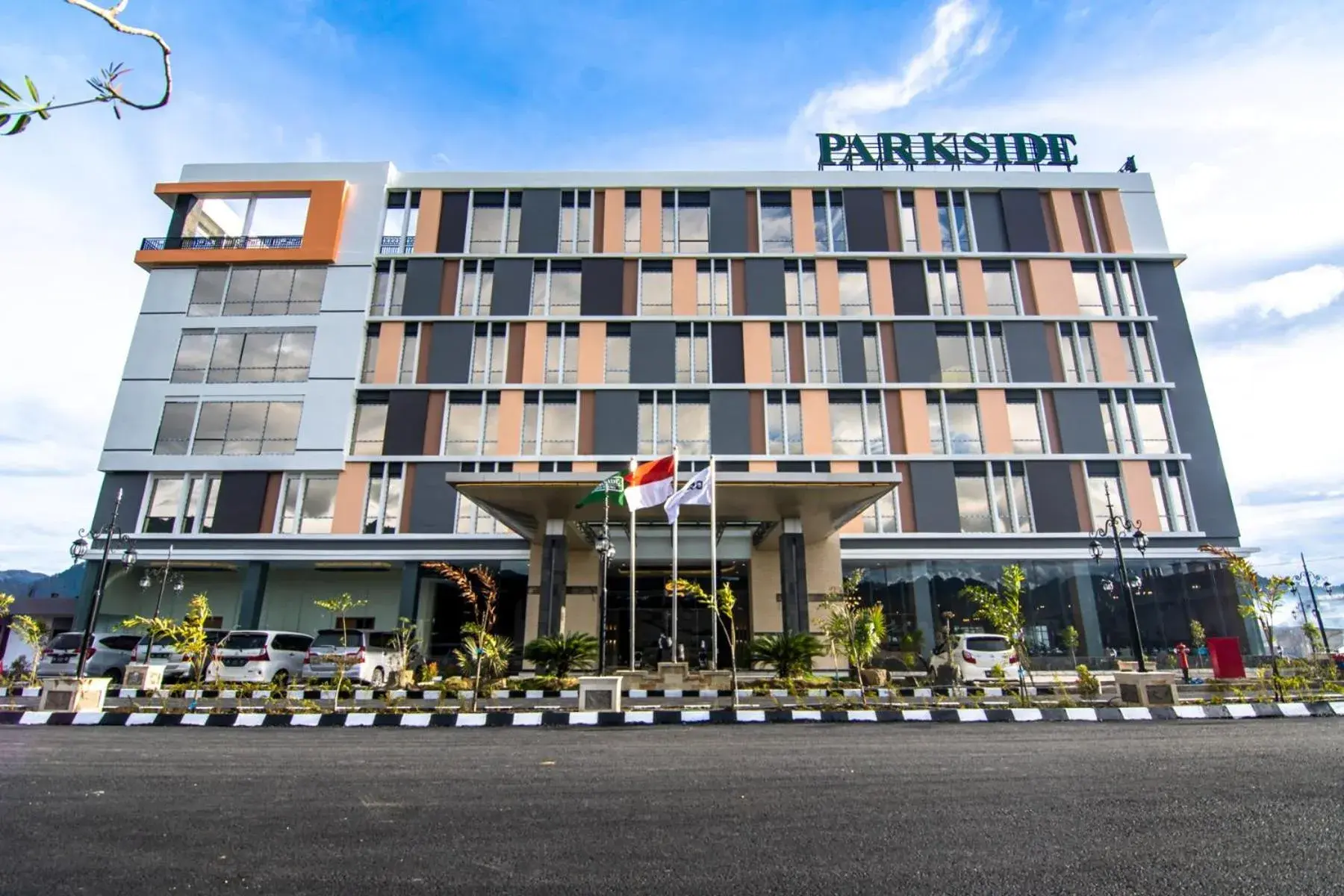 Property building in Parkside Gayo Petro Hotel Takengon Property building in Parkside Gayo Petro Hotel Takengon