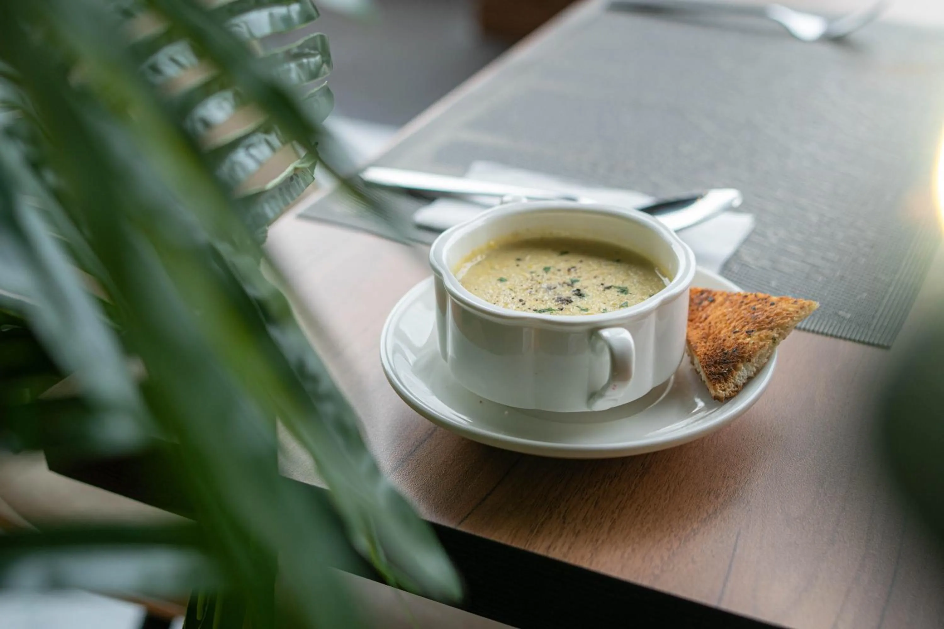 Restaurant/places to eat in Parkside Gayo Petro Hotel Takengon