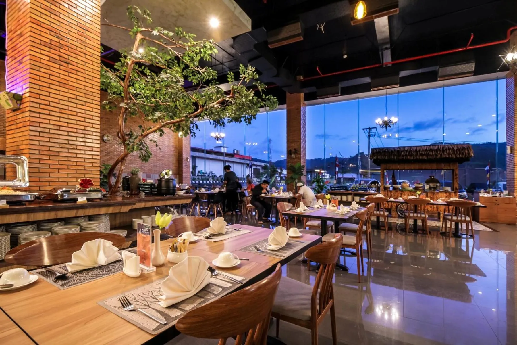 Restaurant/places to eat in Parkside Gayo Petro Hotel Takengon