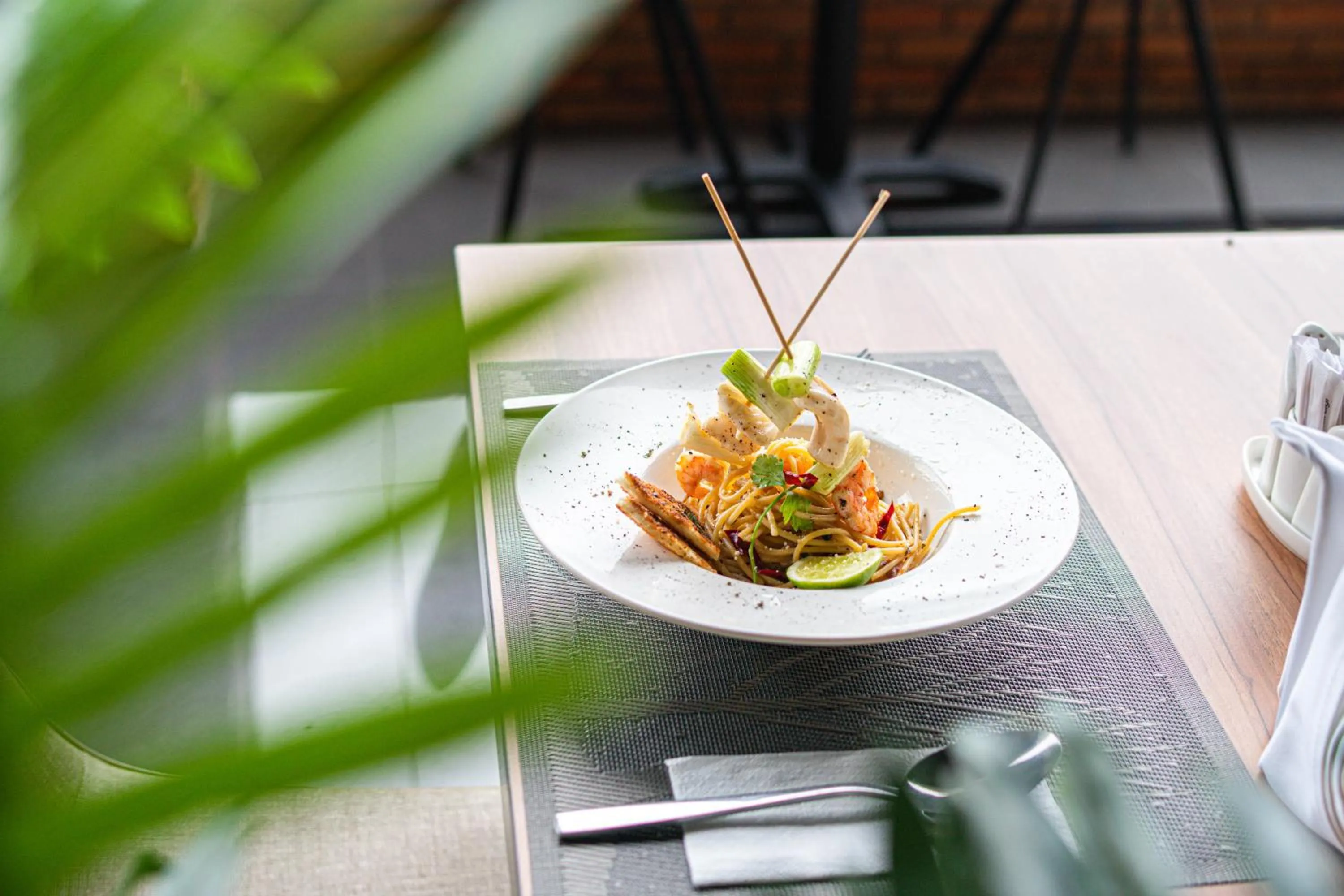 Restaurant/places to eat in Parkside Gayo Petro Hotel Takengon