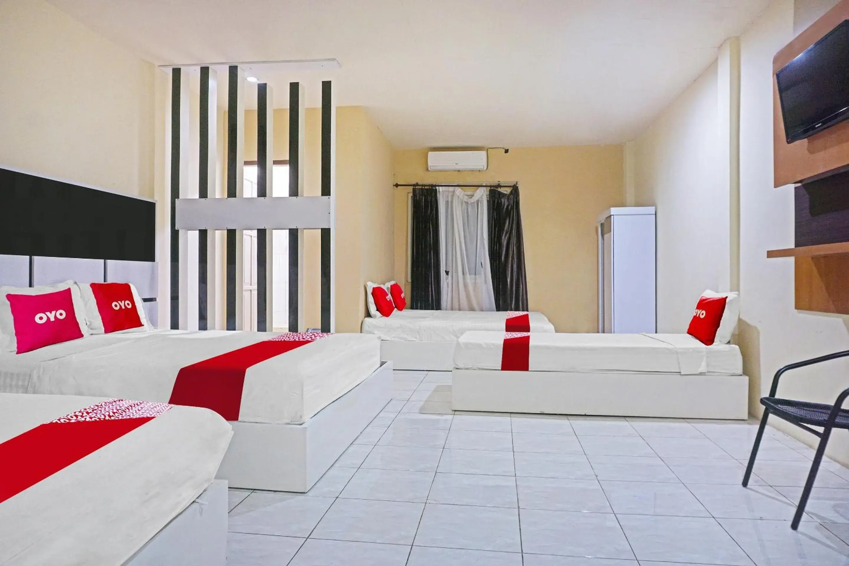 Family Suite in COLLECTION O 91331 Hotel Grand Saota Soppeng Family Suite in COLLECTION O 91331 Hotel Grand Saota Soppeng