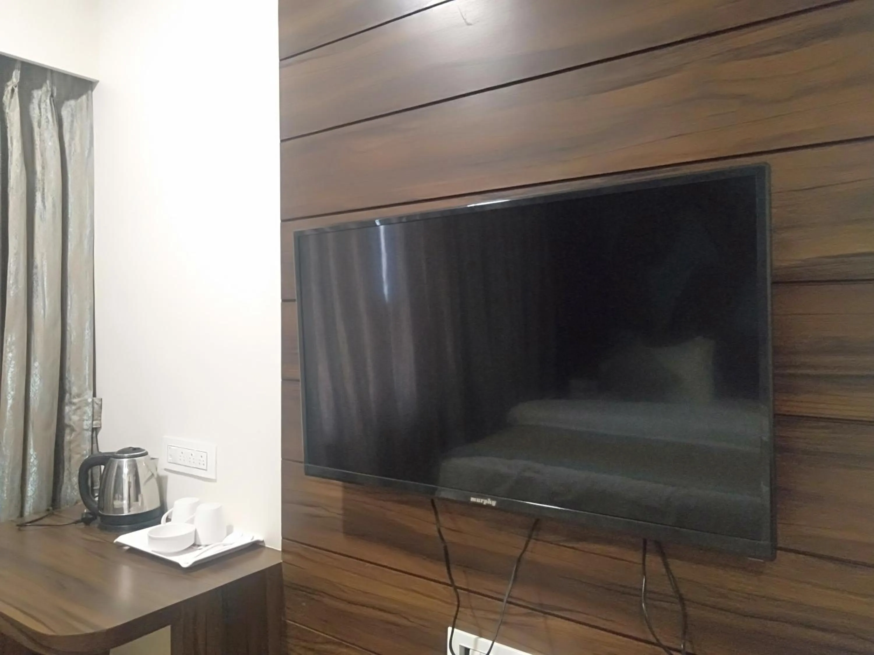 TV and multimedia in Hotel Shiv Sangram