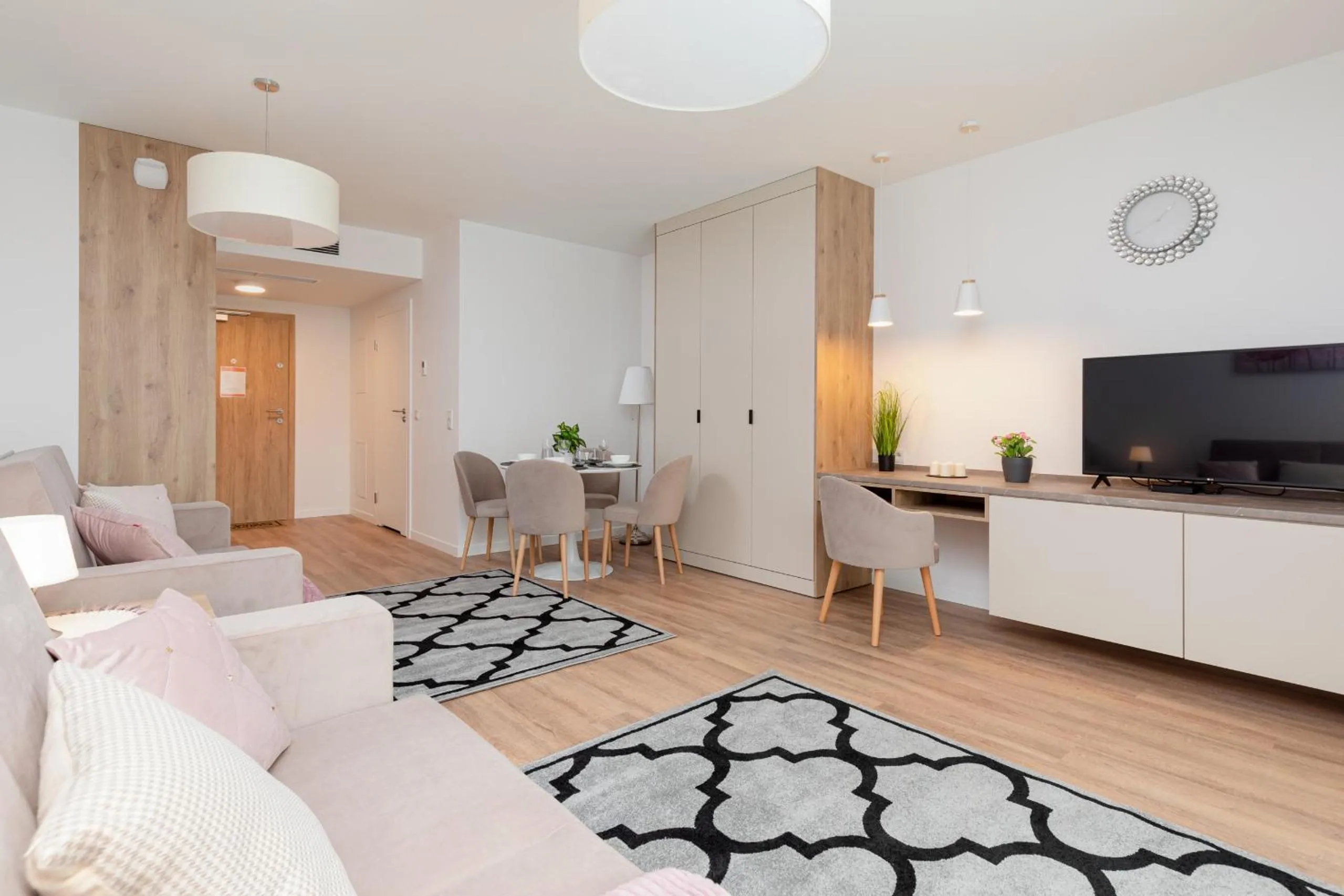 Seating area in Apartamenty Jantaris by Noclegi Renters