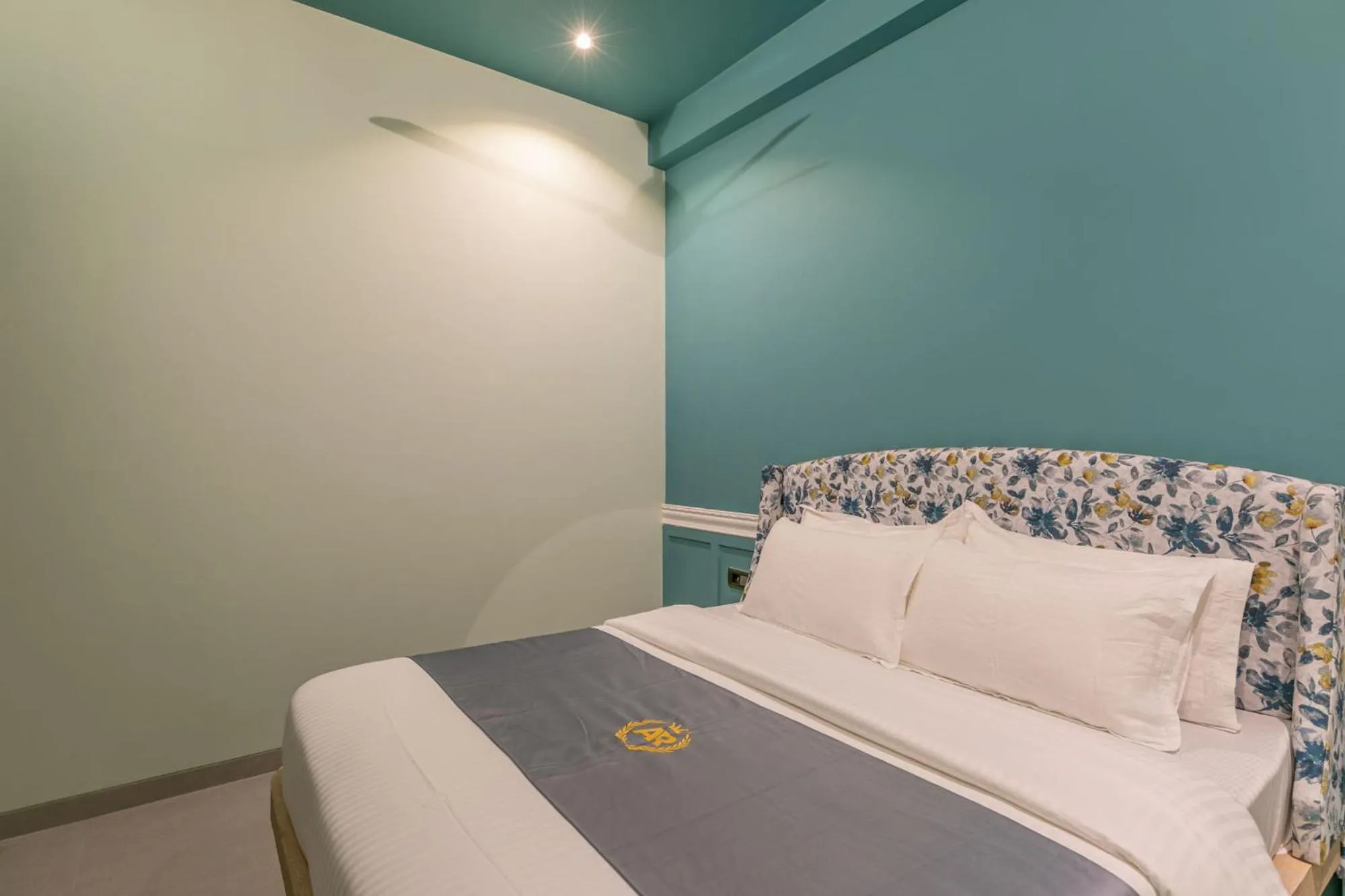 Bed in Hotel AR Residency