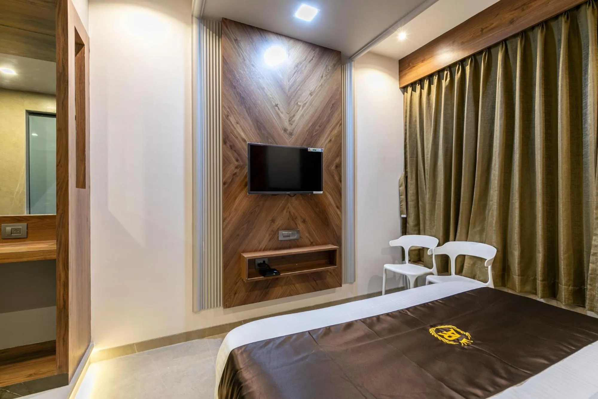 Bed in Hotel AR Residency