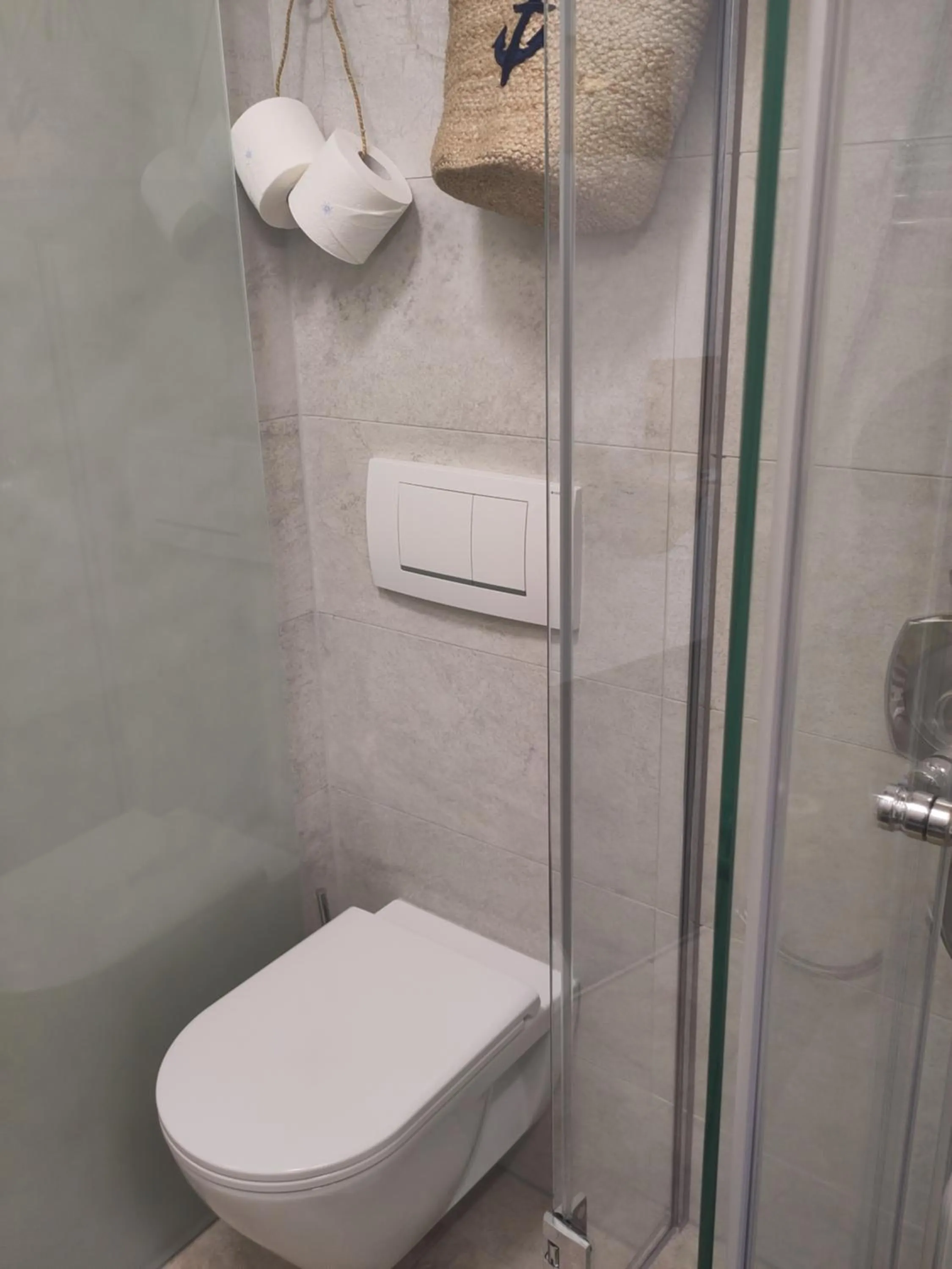 Toilet in Das Edelweiss