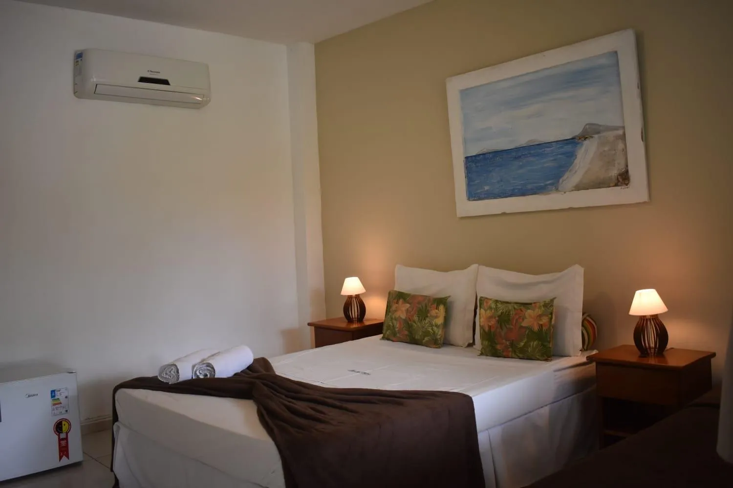 Bedroom, Bed in Hibiscus Center