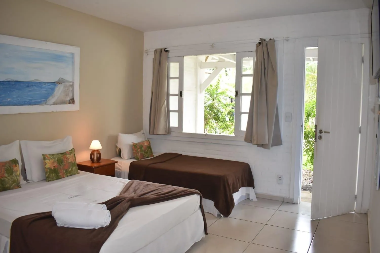 Bedroom, Bed in Hibiscus Center