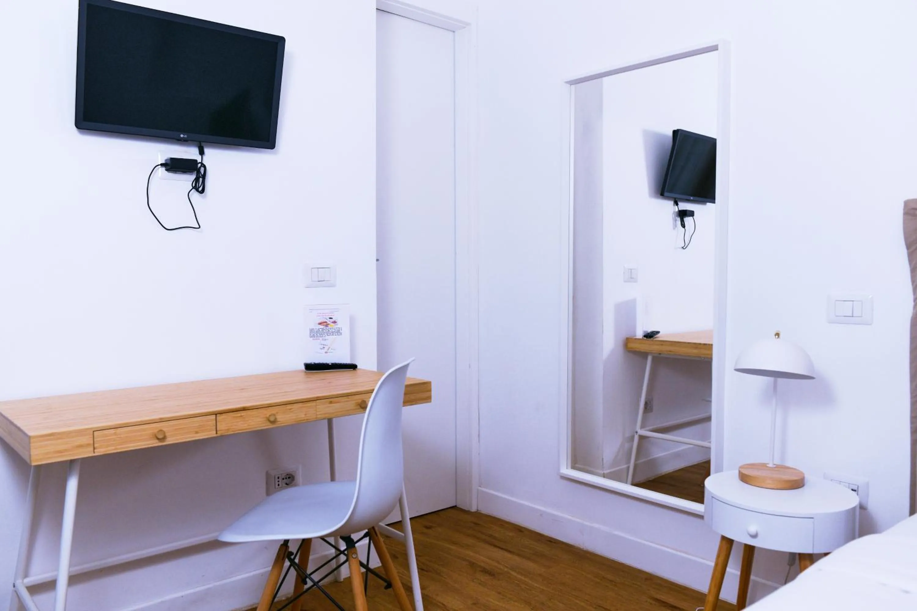 TV and multimedia in La Villa bed & breakfast