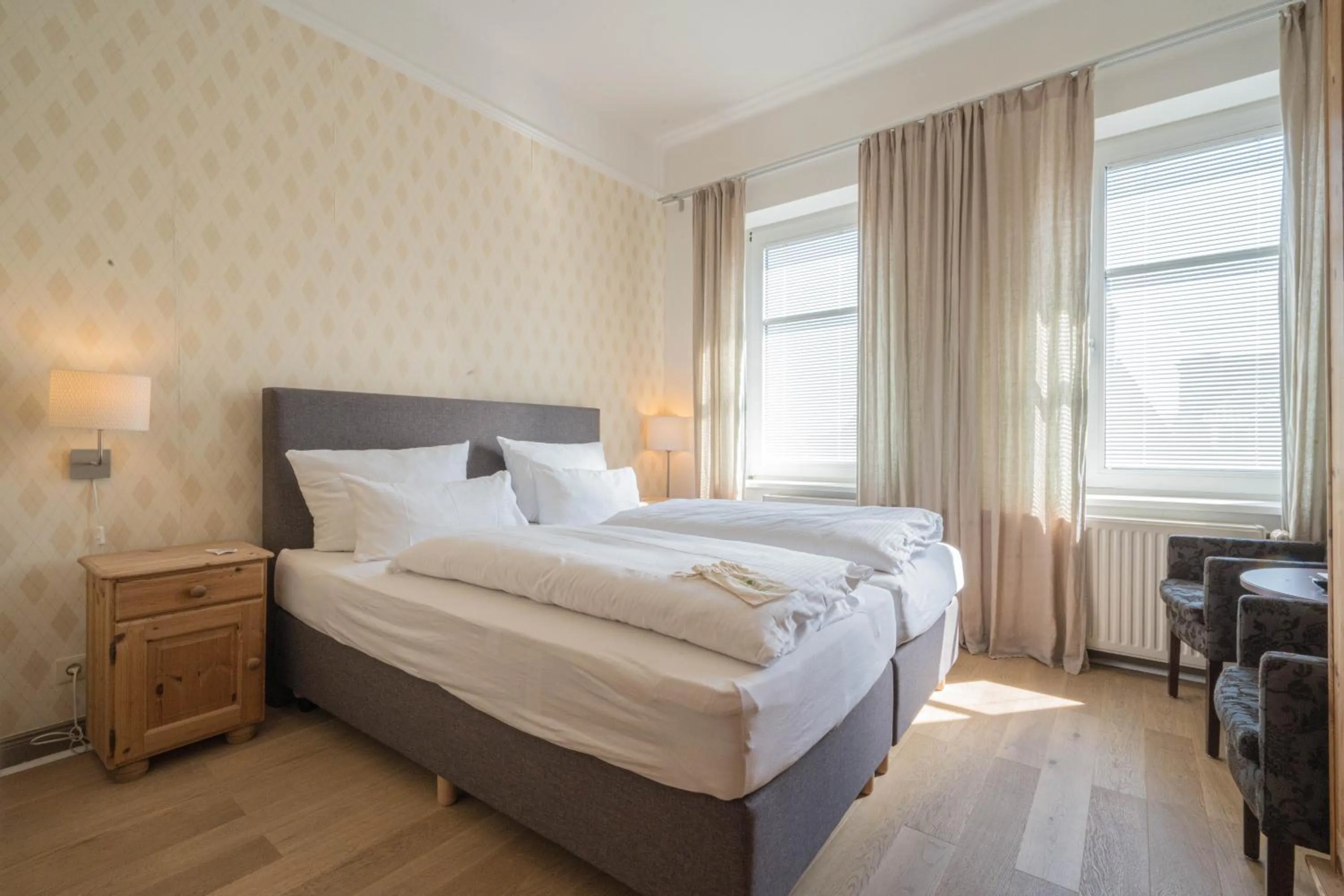 Photo of the whole room, Bed in Logierhaus am Denkmal