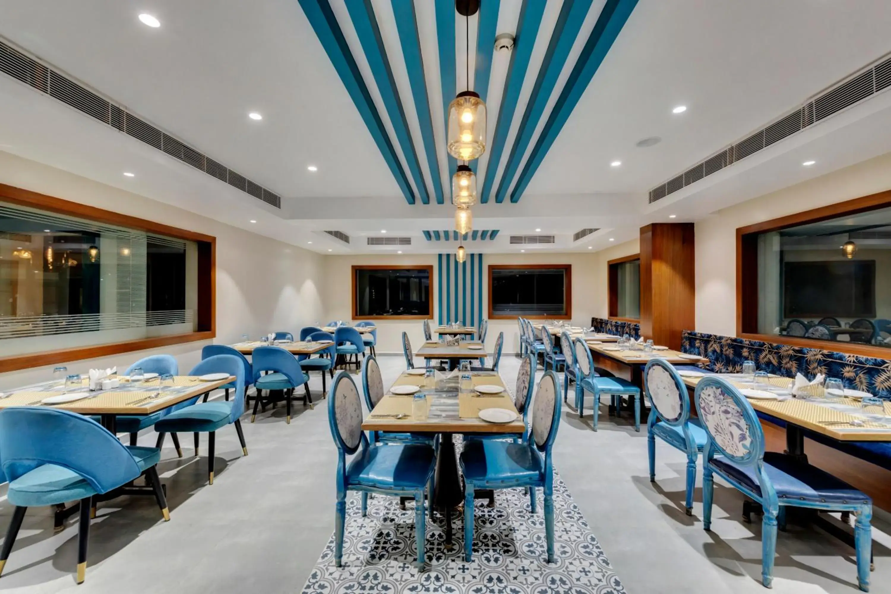 Restaurant/places to eat in The Fern Residency Hubballi Restaurant/places to eat in The Fern Residency Hubballi