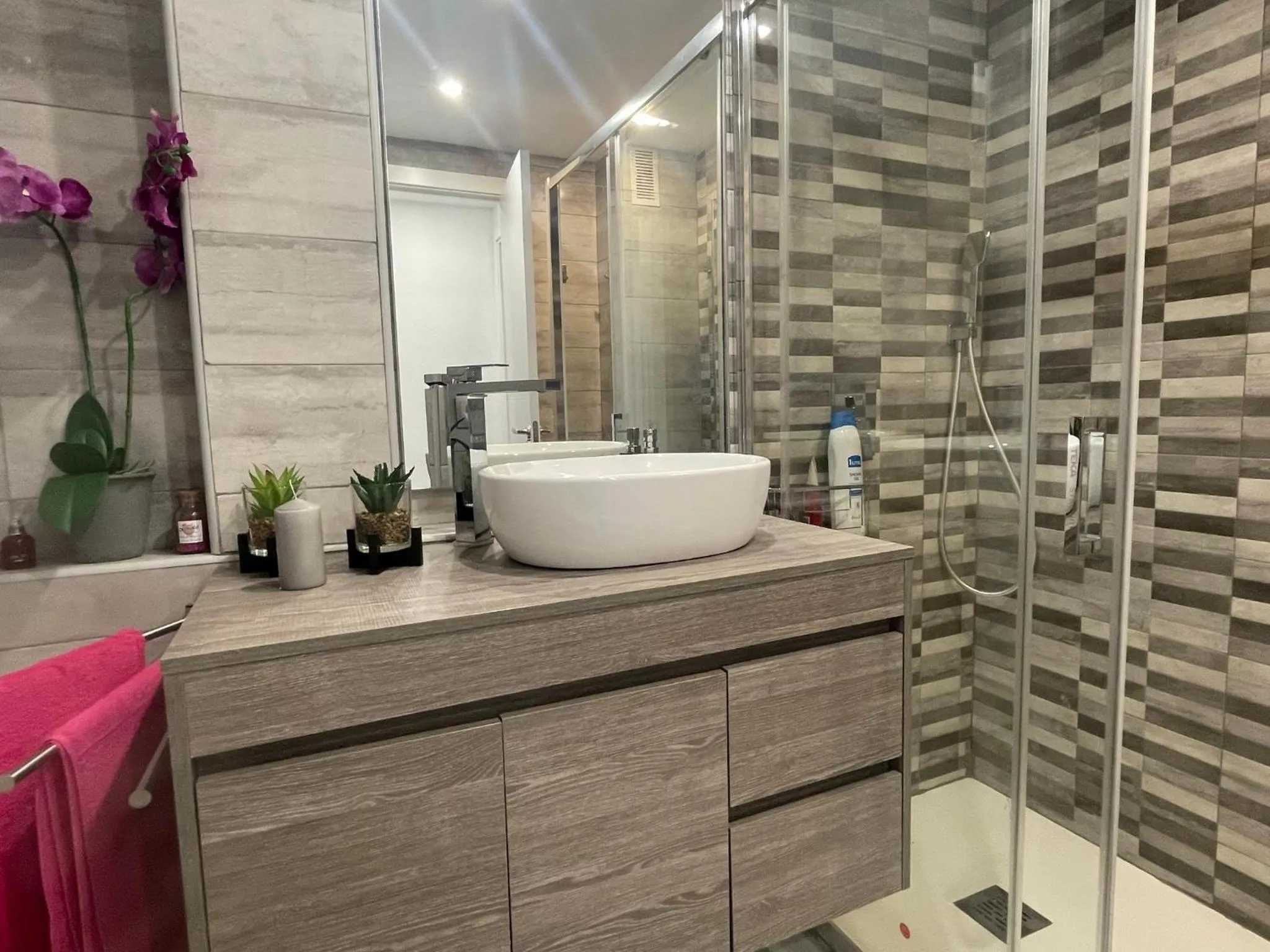 Bathroom in Hervas Centro Apartamento IDEAL FAMILIAS 6 adultos y 2 niños-