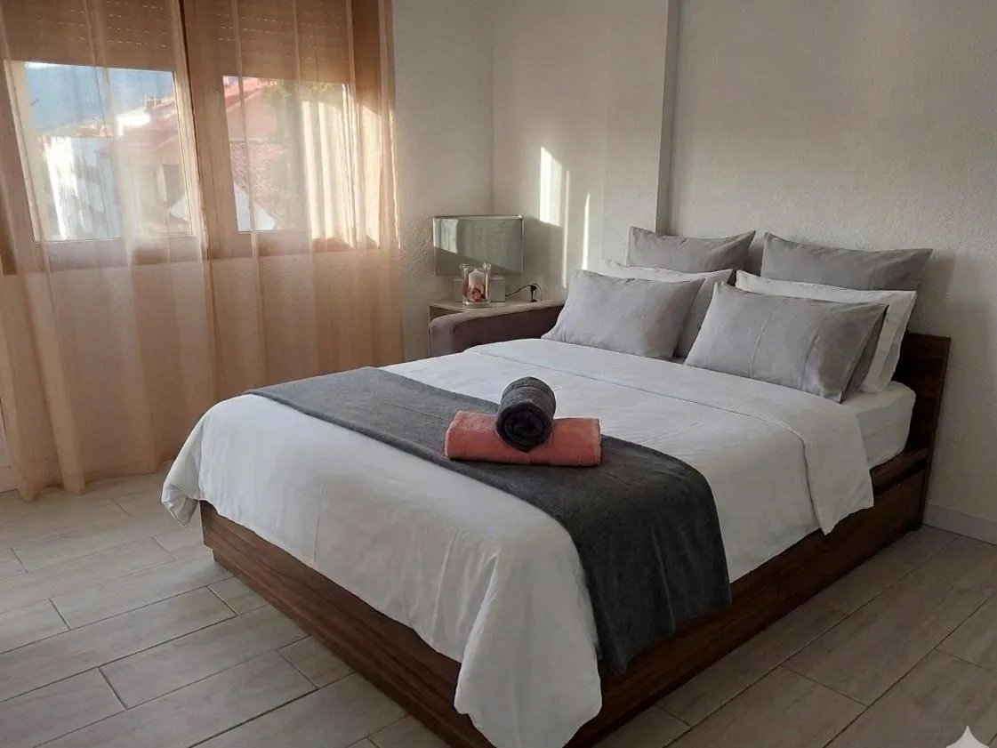 Bed in Hervas Centro Apartamento IDEAL FAMILIAS 6 adultos y 2 niños-