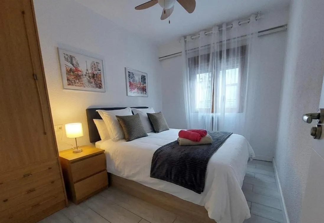 Bed in Hervas Centro Apartamento IDEAL FAMILIAS 6 adultos y 2 niños-