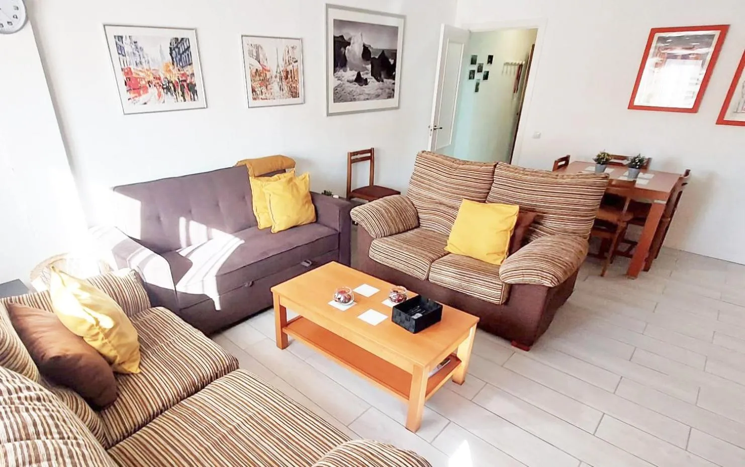Communal lounge/ TV room in Hervas Centro Apartamento IDEAL FAMILIAS 6 adultos y 2 niños-