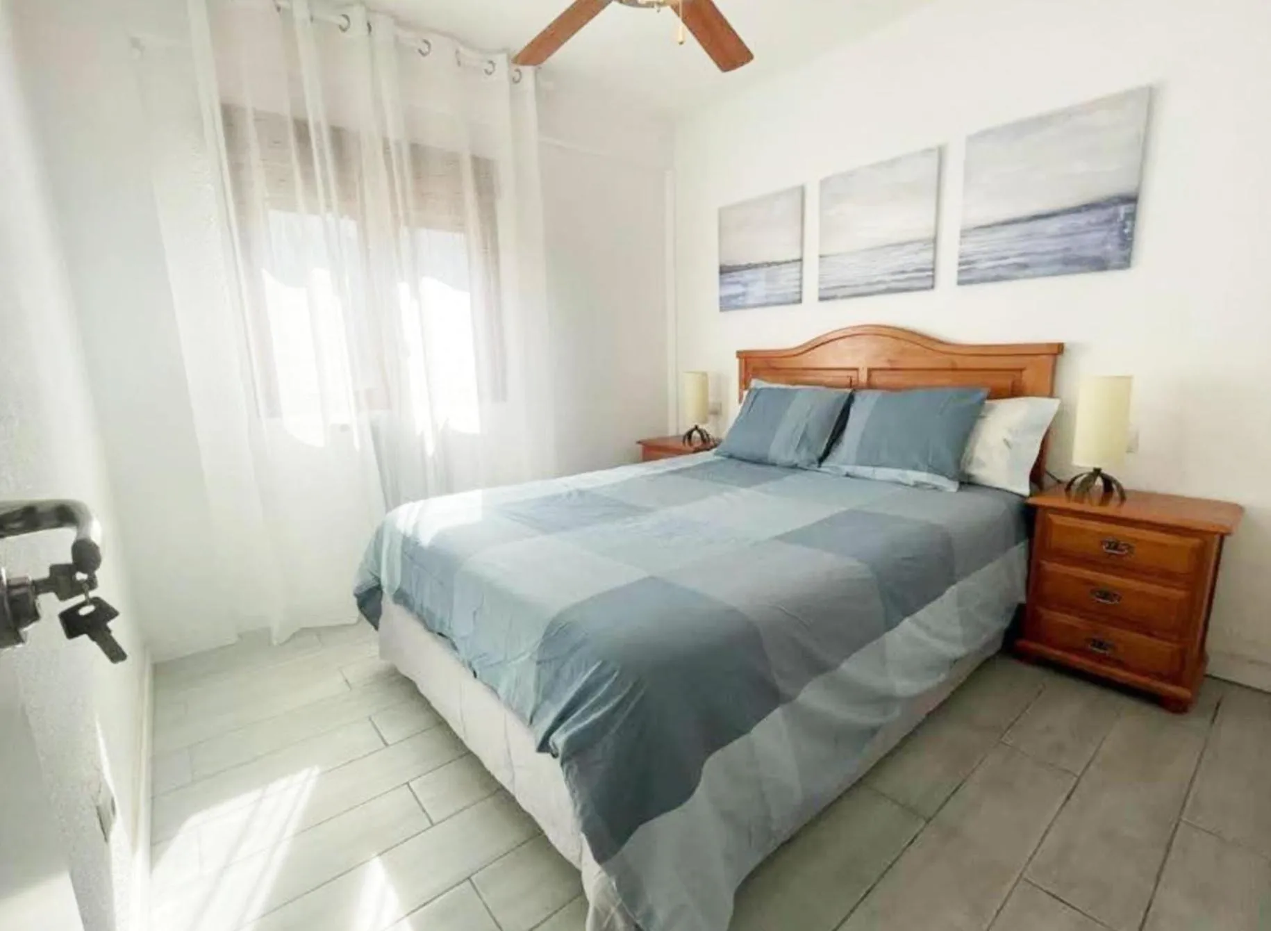 Bedroom, Bed in Hervas Centro Apartamento IDEAL FAMILIAS 6 adultos y 2 niños-