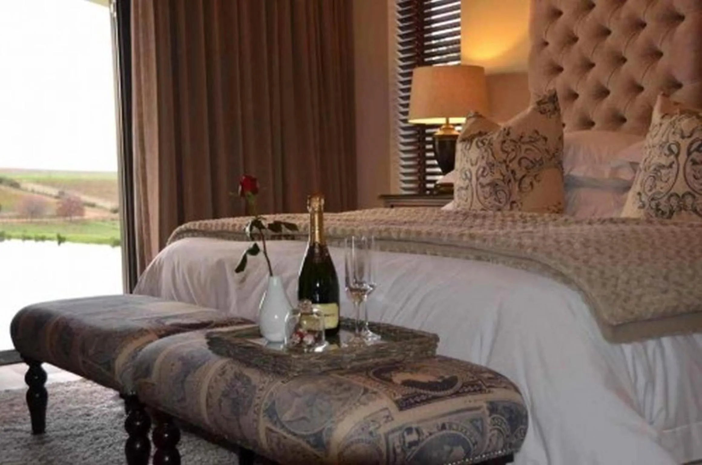 Bed in Under Oaks Guesthouse