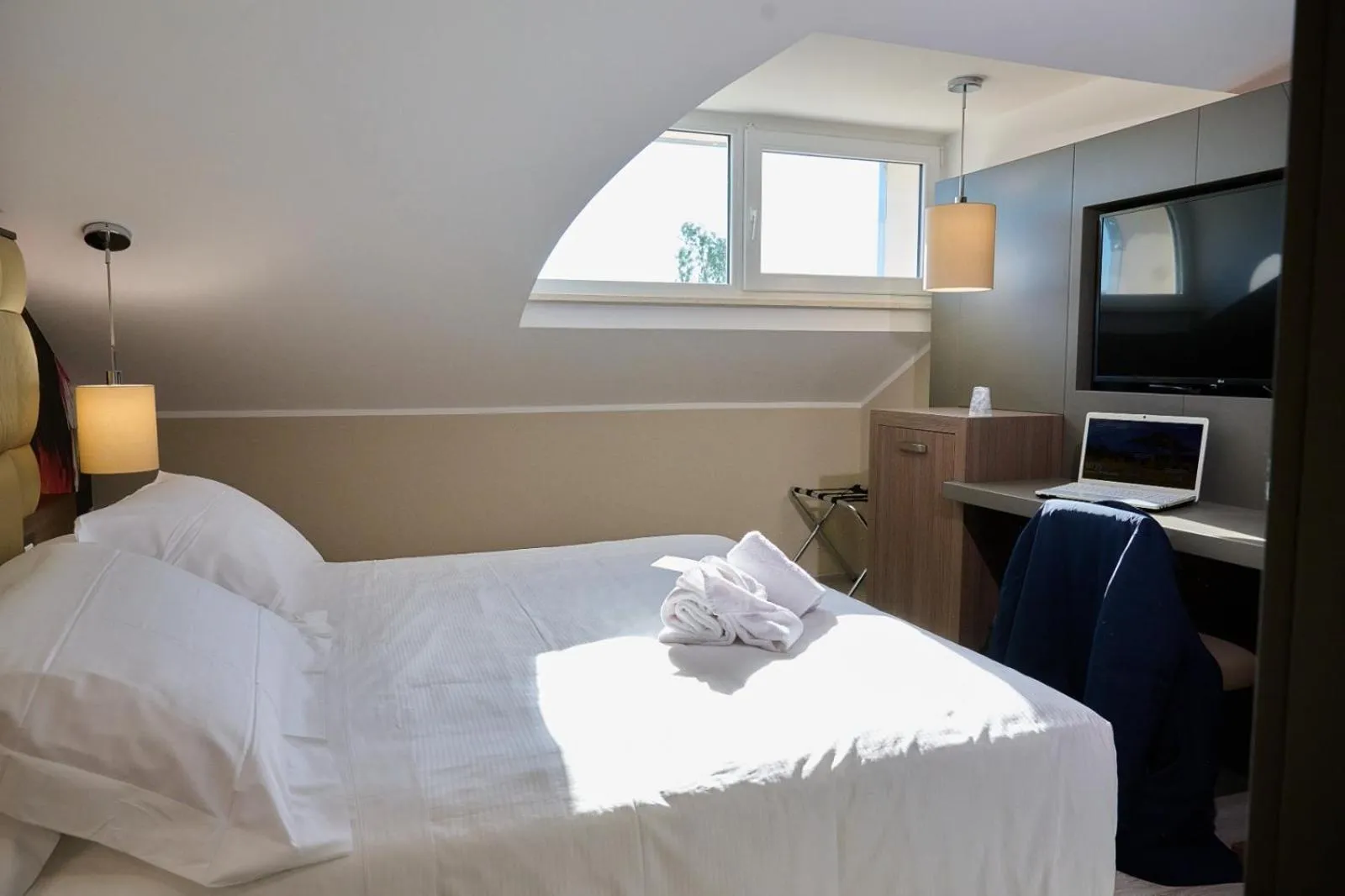 Bed in PARK HOTEL LE DUNE DI GIOVINO