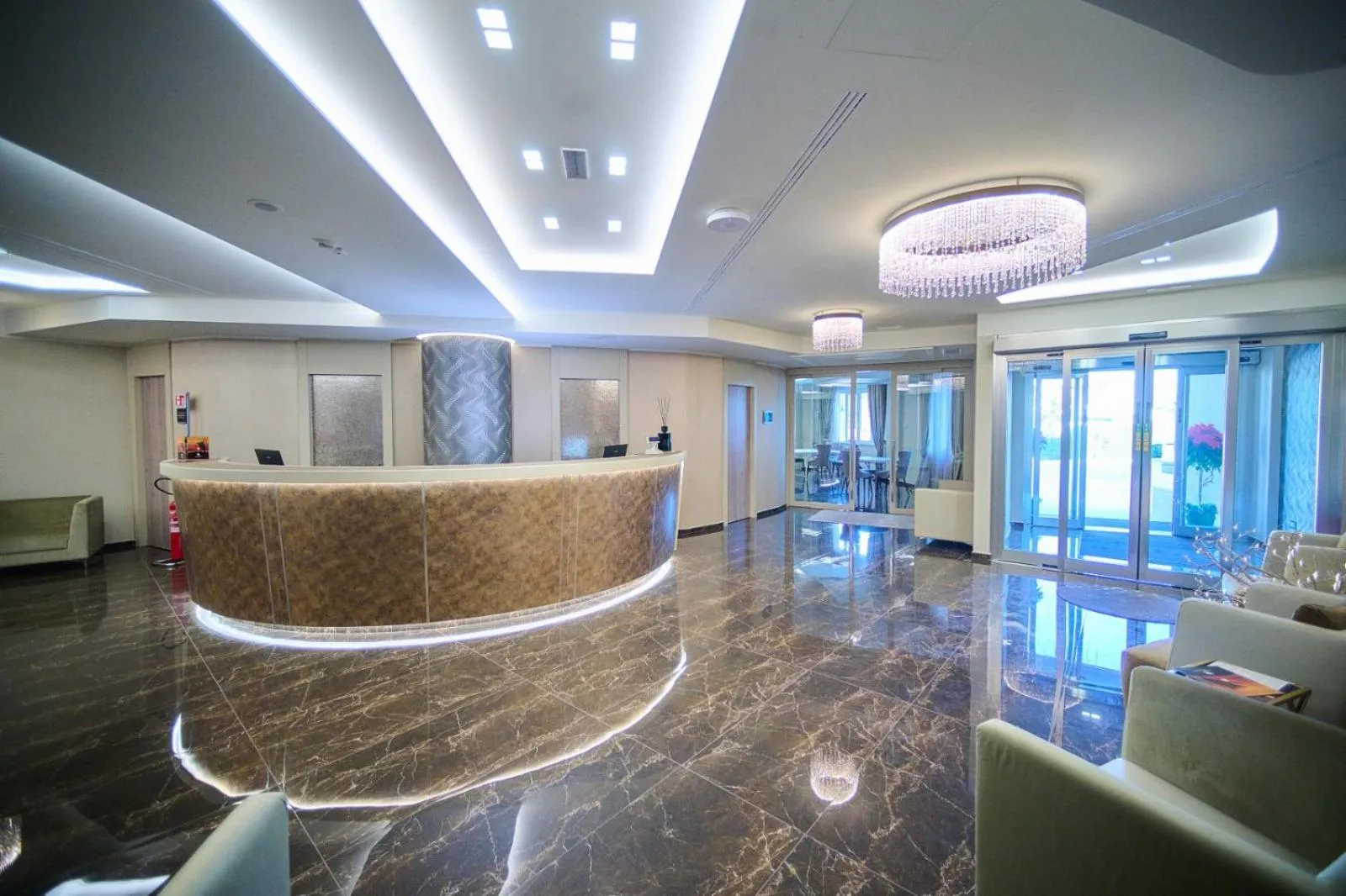 Lobby or reception in PARK HOTEL LE DUNE DI GIOVINO