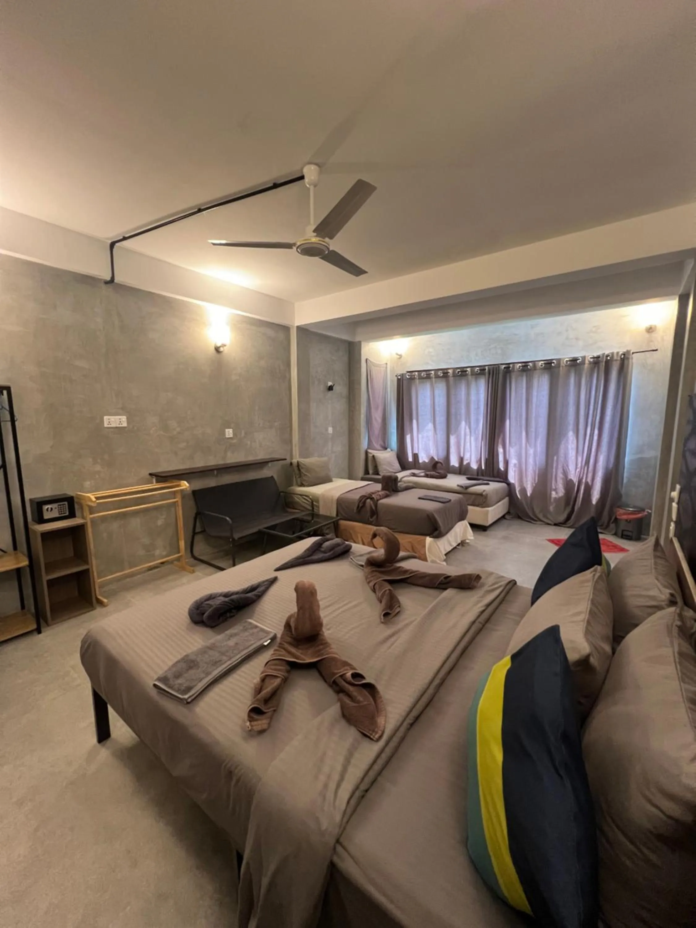 Family, Bed in Rasdu View Inn