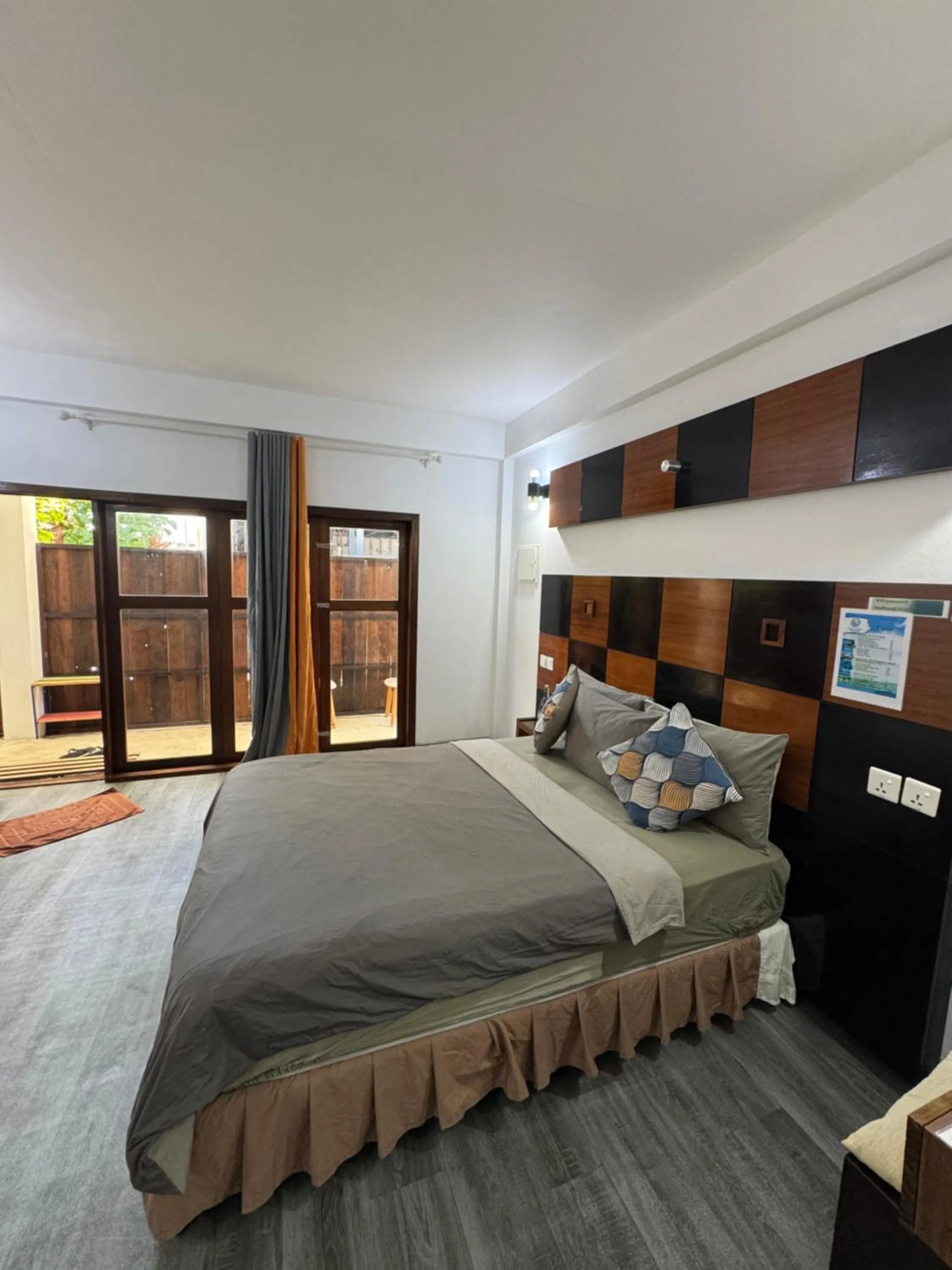 Property building, Bed in Rasdu View Inn