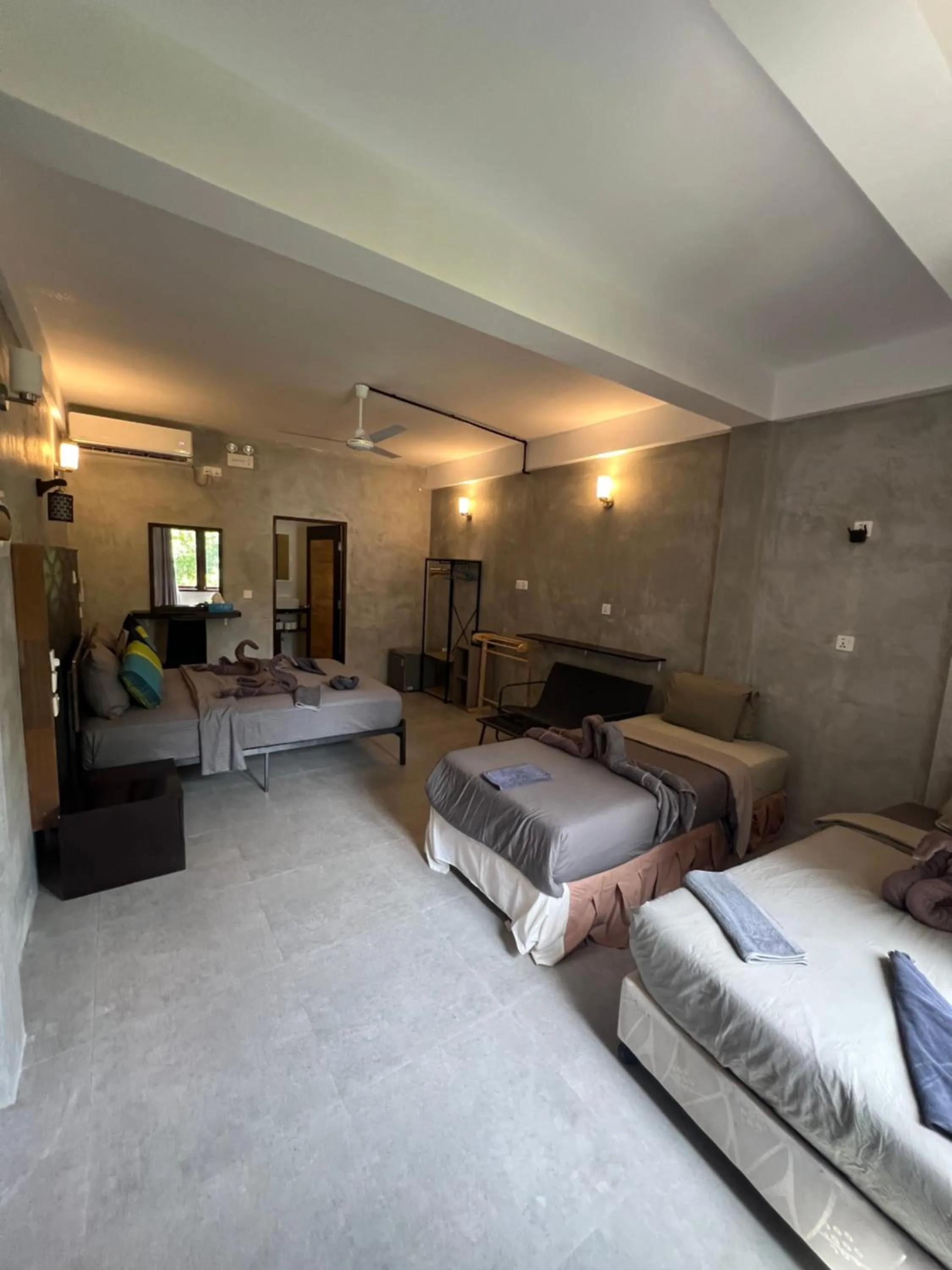 Family, Bed in Rasdu View Inn