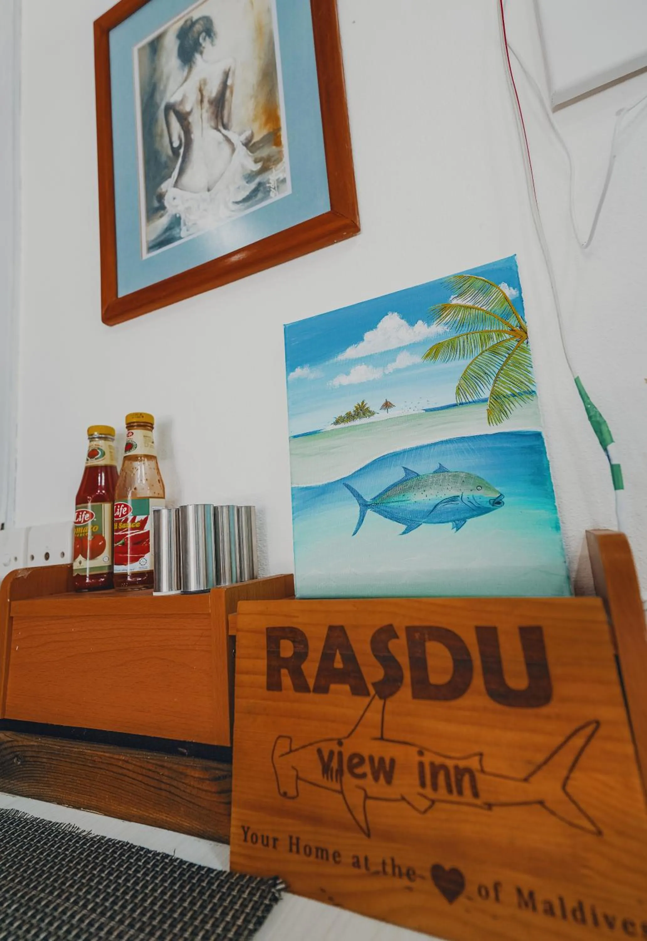 Logo/Certificate/Sign in Rasdu View Inn