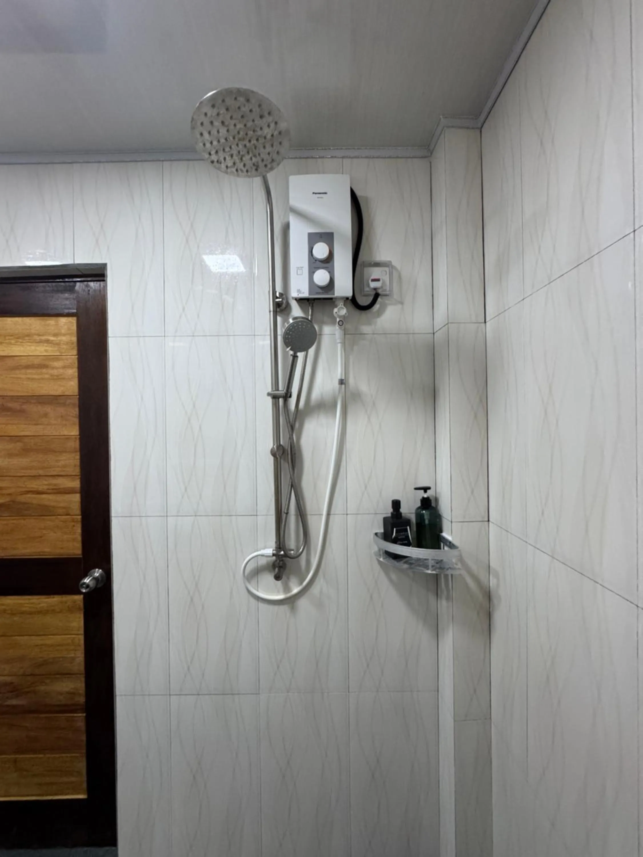 Bathroom in Rasdu View Inn