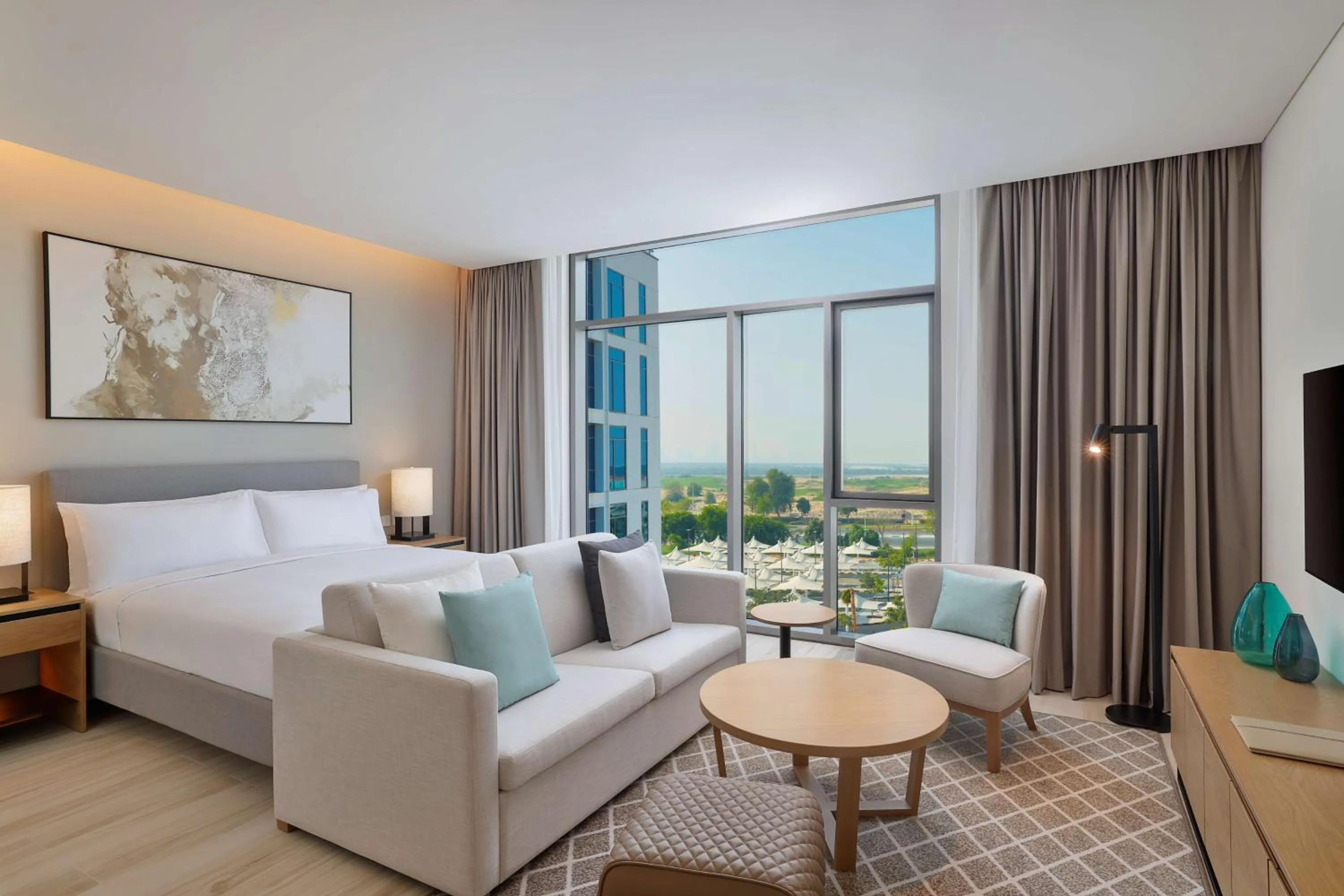 Bedroom in Doubletree By Hilton Abu Dhabi Yas Island Residences
