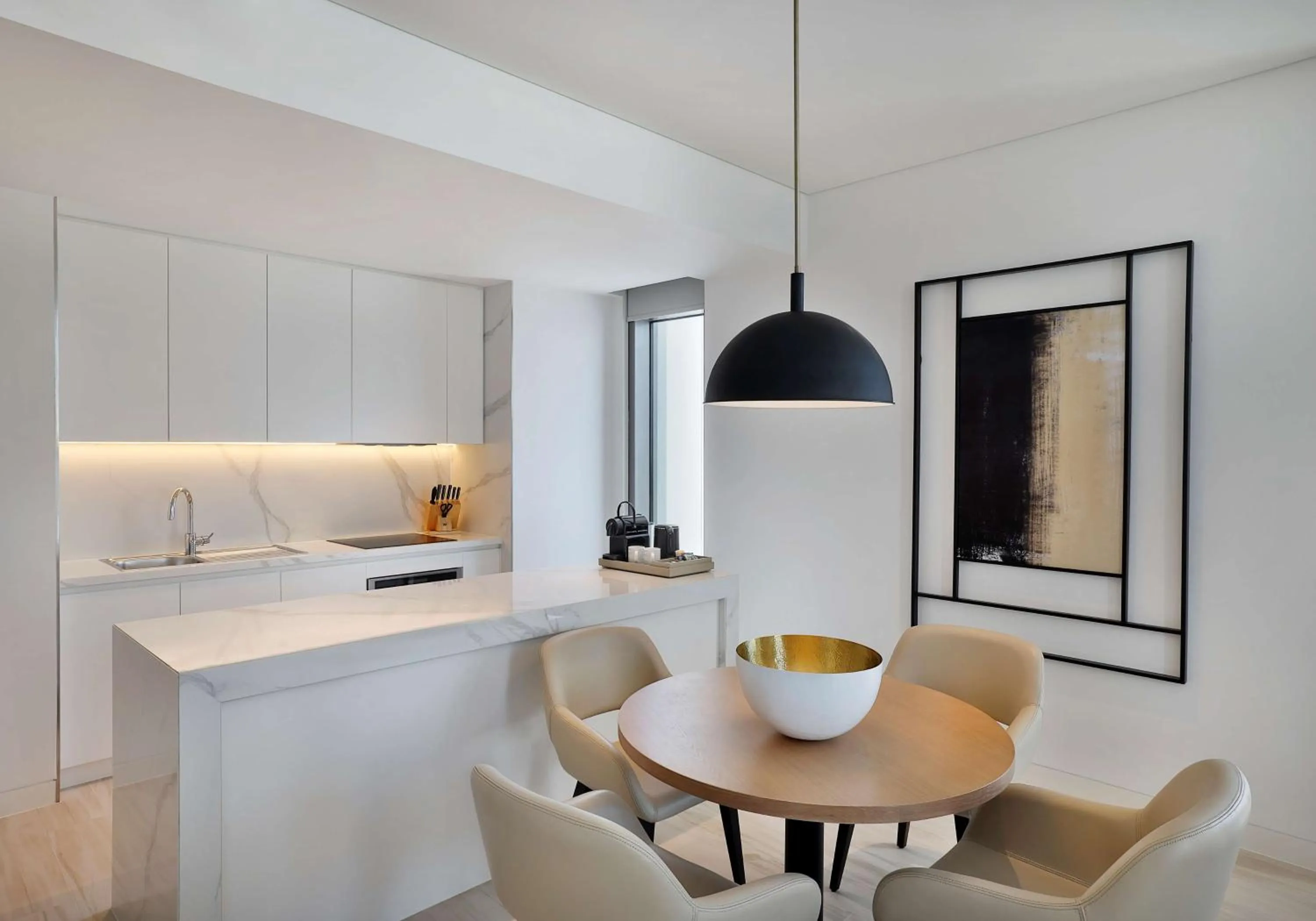 Kitchen or kitchenette in Doubletree By Hilton Abu Dhabi Yas Island Residences