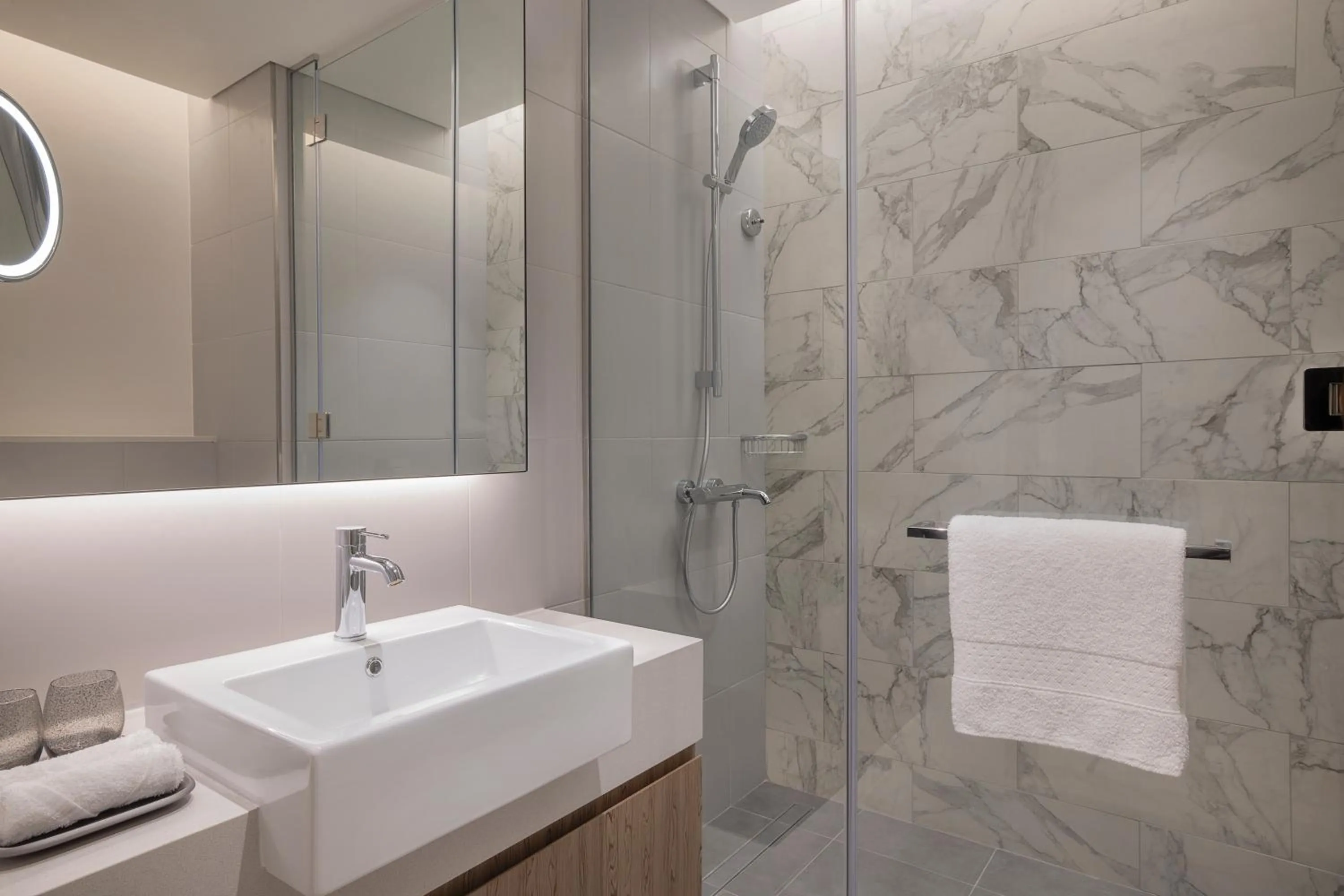 Toilet in Doubletree By Hilton Abu Dhabi Yas Island Residences