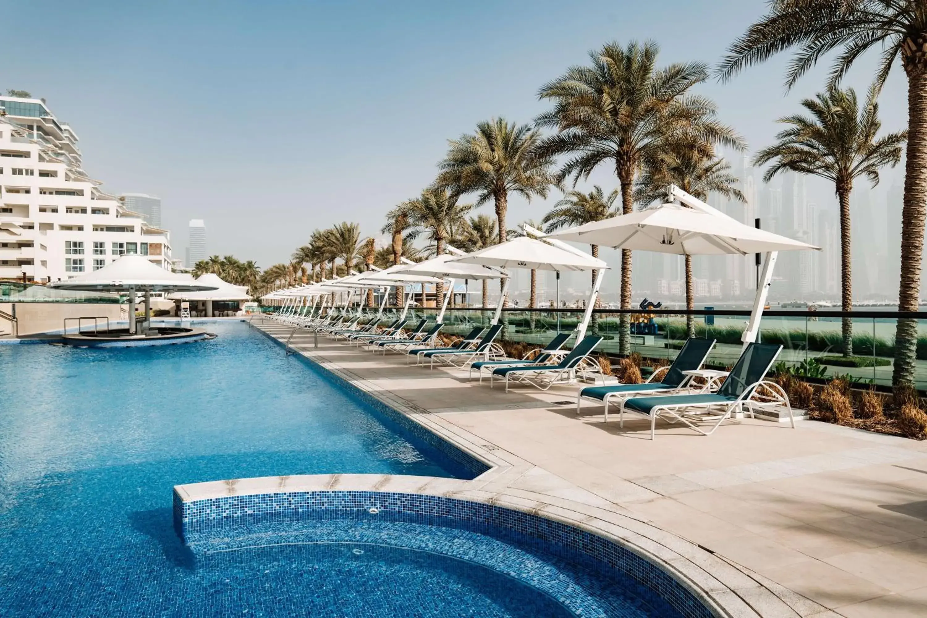 Restaurant/places to eat in Hilton Dubai Palm Jumeirah Restaurant/places to eat in Hilton Dubai Palm Jumeirah