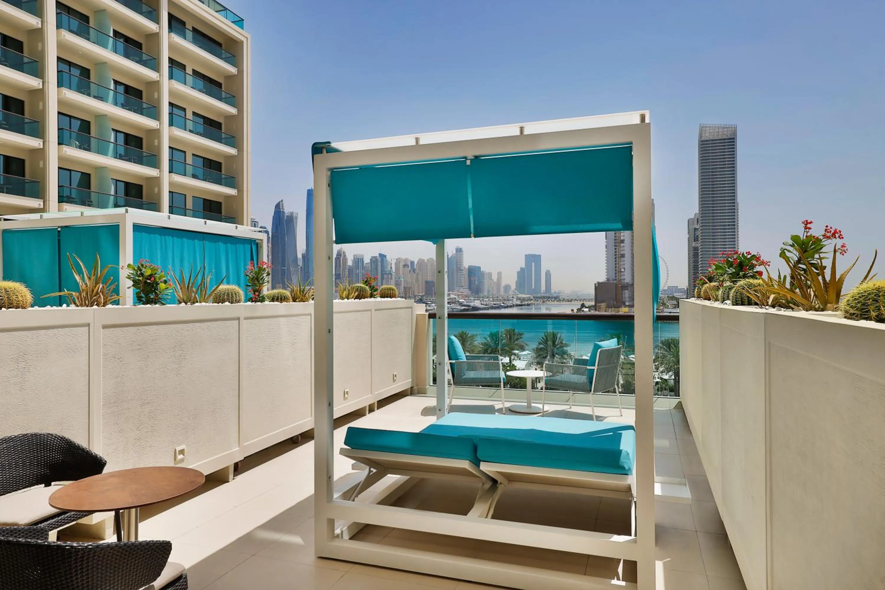 Day in Hilton Dubai Palm Jumeirah