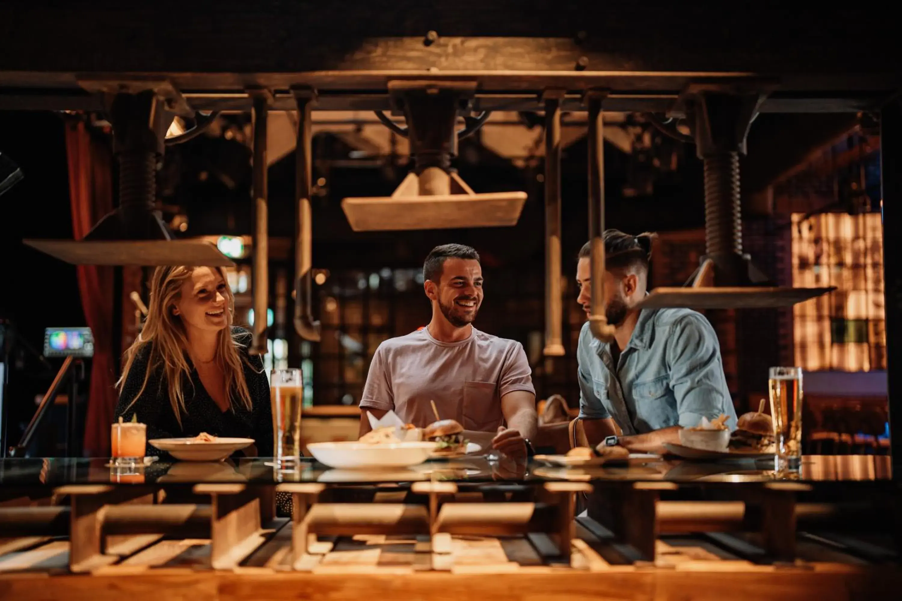 Restaurant/places to eat in Hilton Dubai Palm Jumeirah Restaurant/places to eat in Hilton Dubai Palm Jumeirah