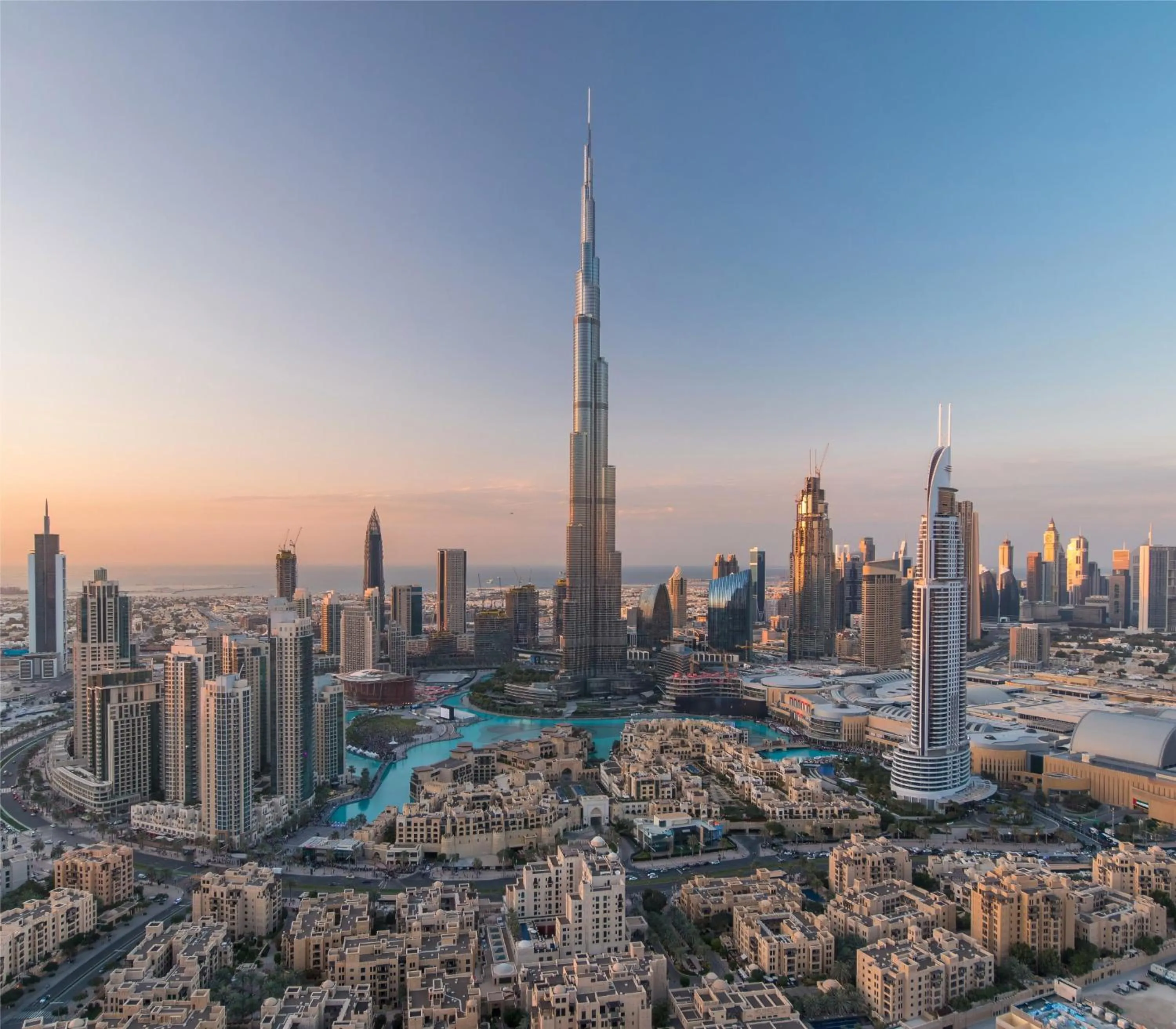 Property building in Hilton Dubai Palm Jumeirah