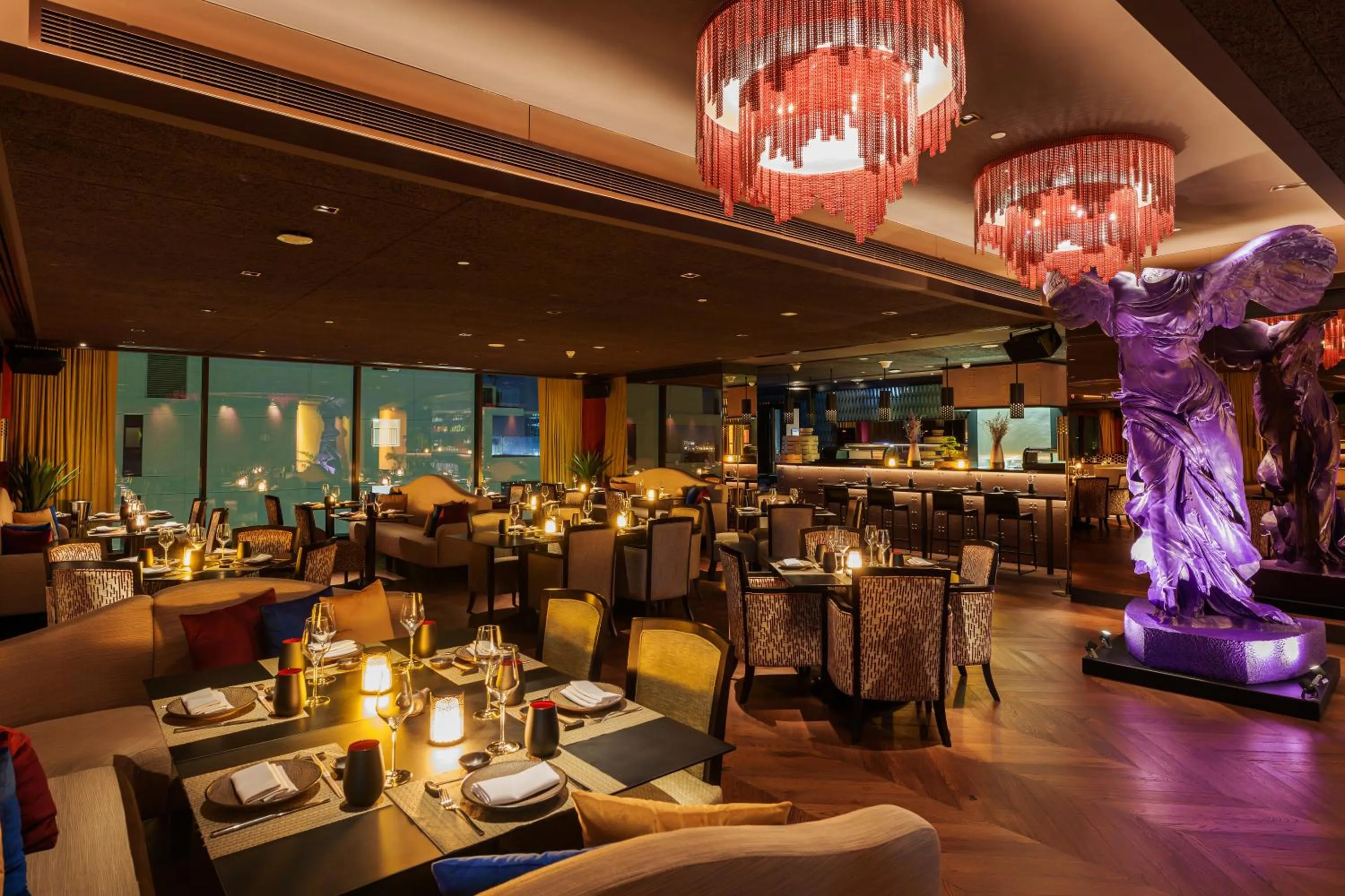 Restaurant/places to eat in Hilton Dubai Palm Jumeirah