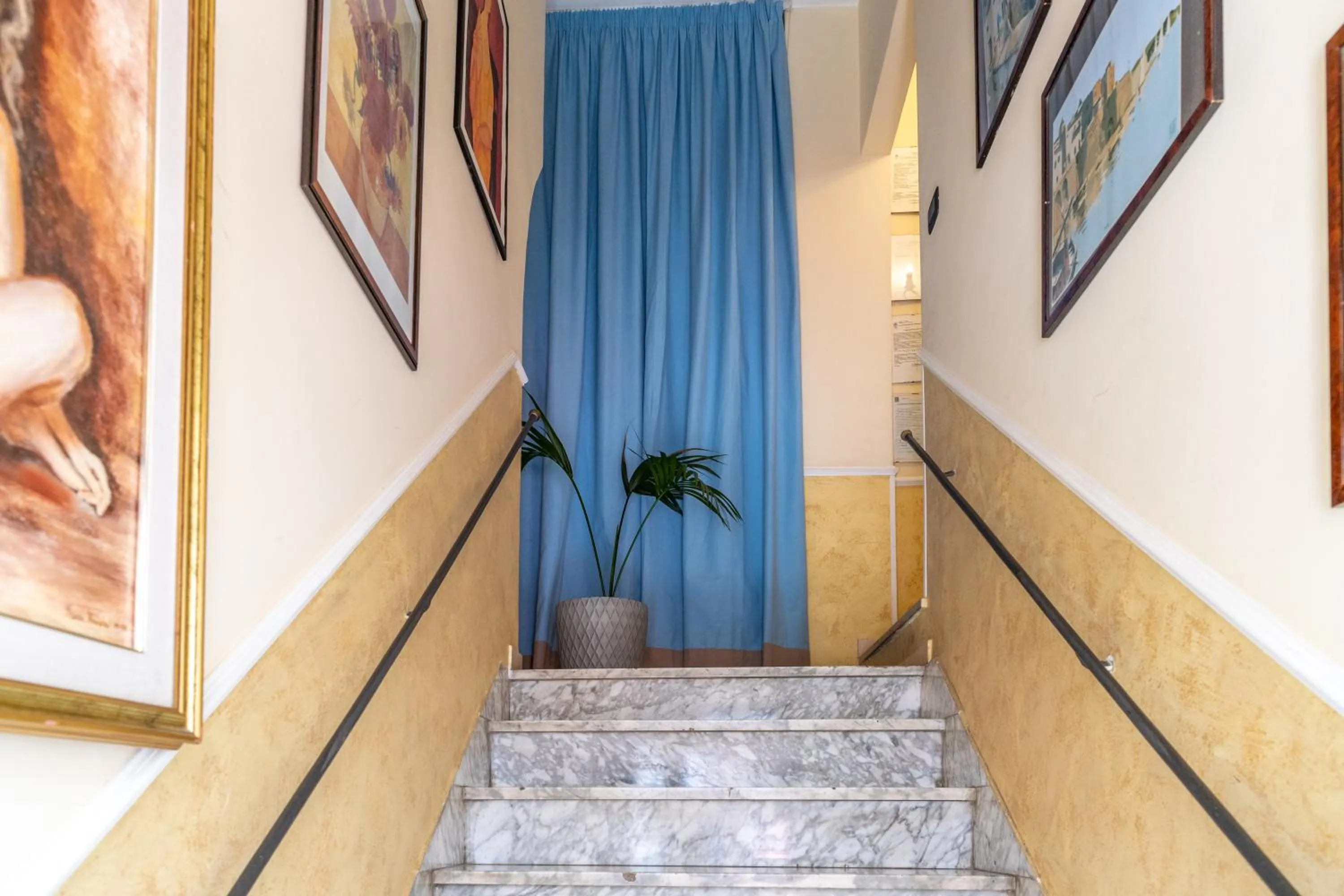 Facade/entrance in Locanda Da Otello