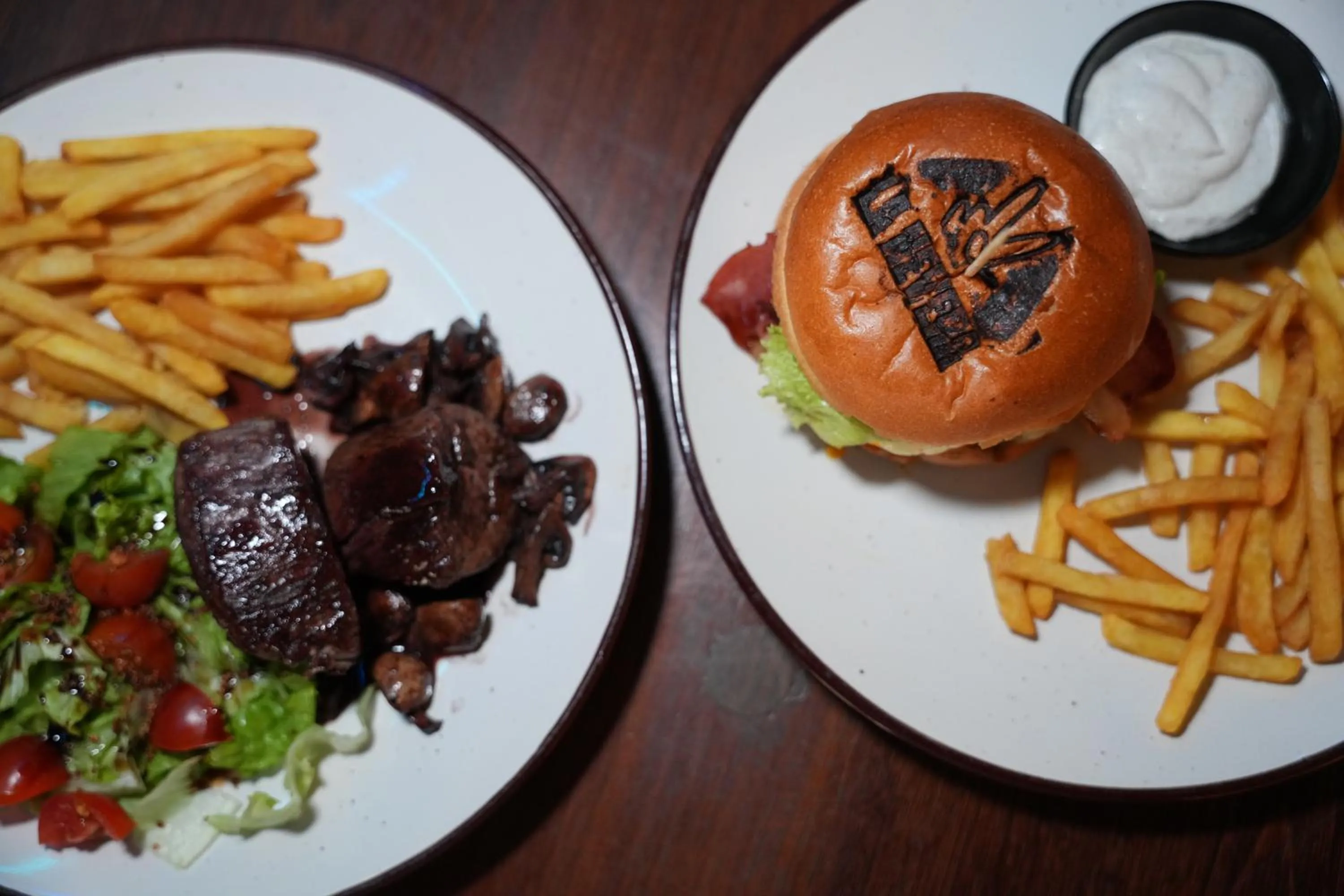 Food and drinks in Viajero Bogotá Hostel & Spa