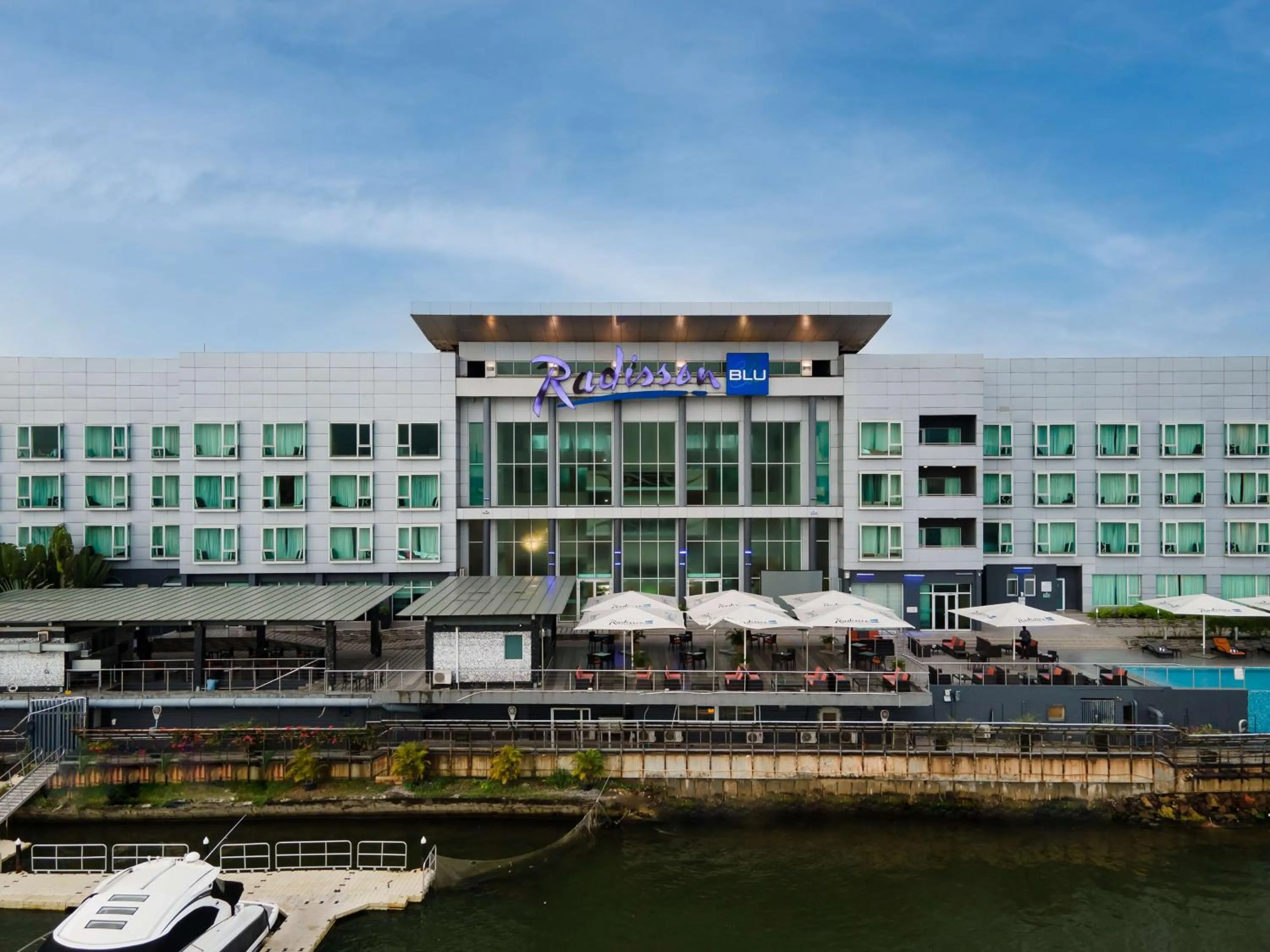 Property building in Radisson Blu Anchorage Hotel