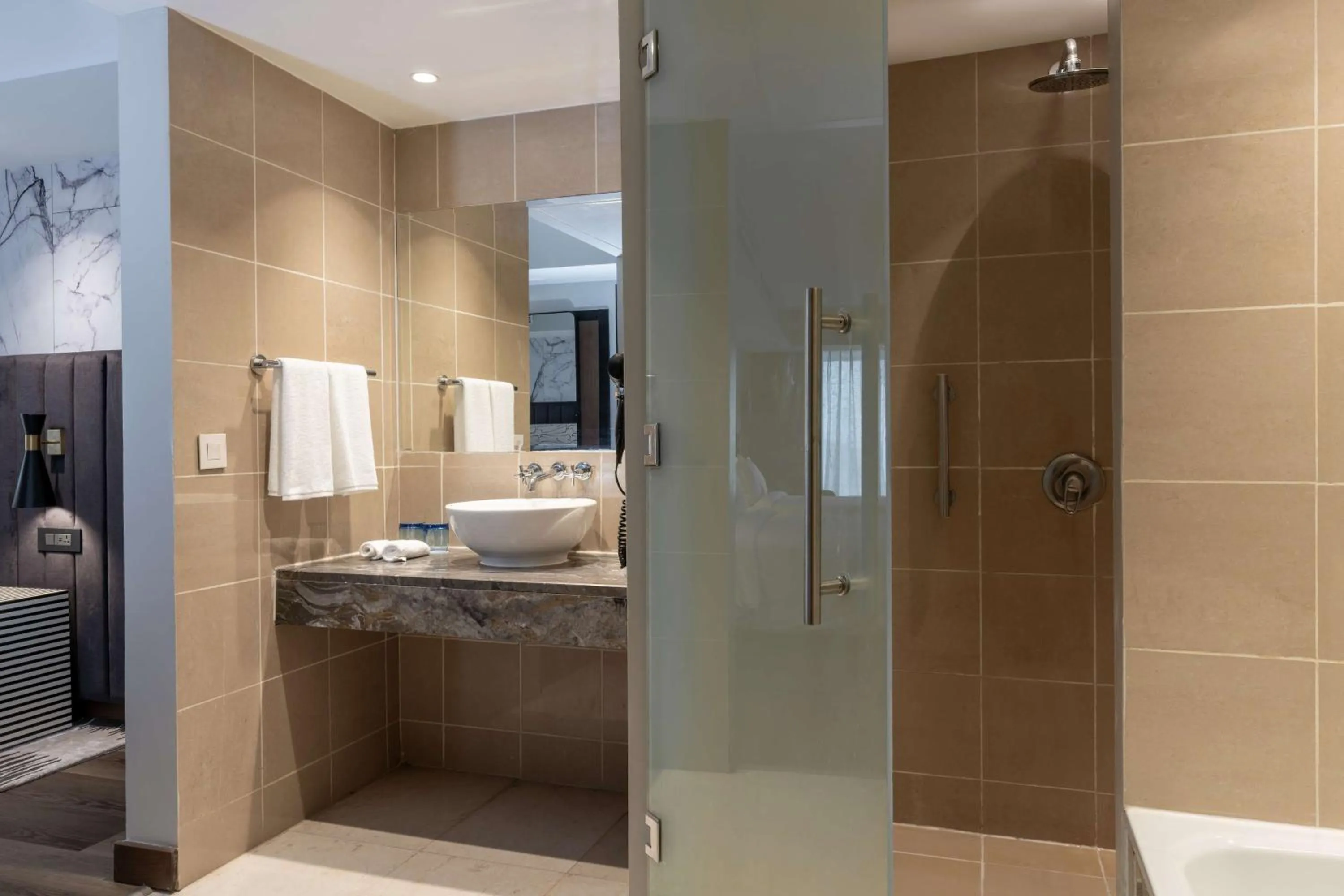 Bathroom in Radisson Blu Anchorage Hotel