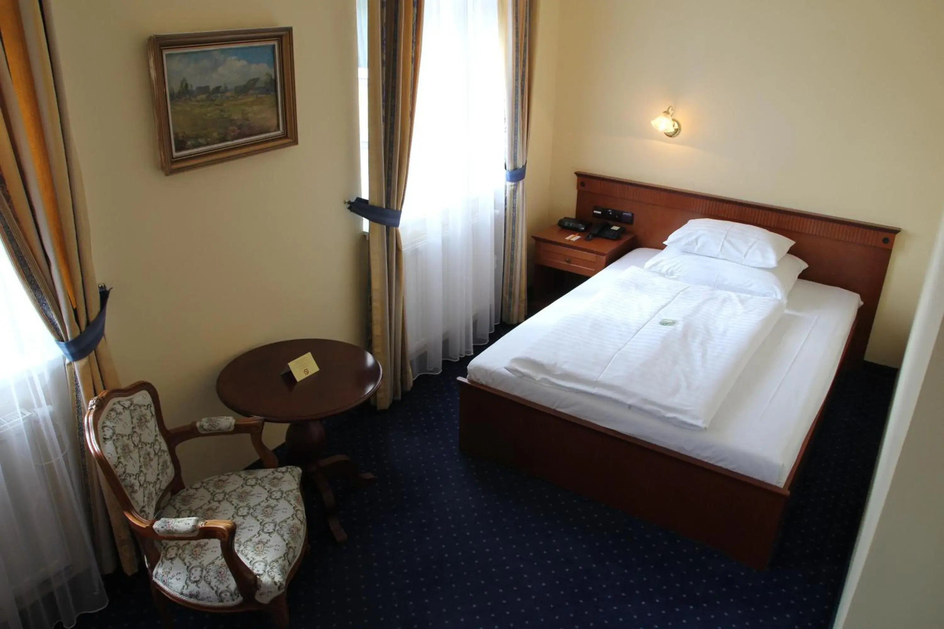 Standard Single Room with Pool and Wellness Access - single occupancy in Parkhotel Richmond Standard Single Room with Pool and Wellness Access - single occupancy in Parkhotel Richmond