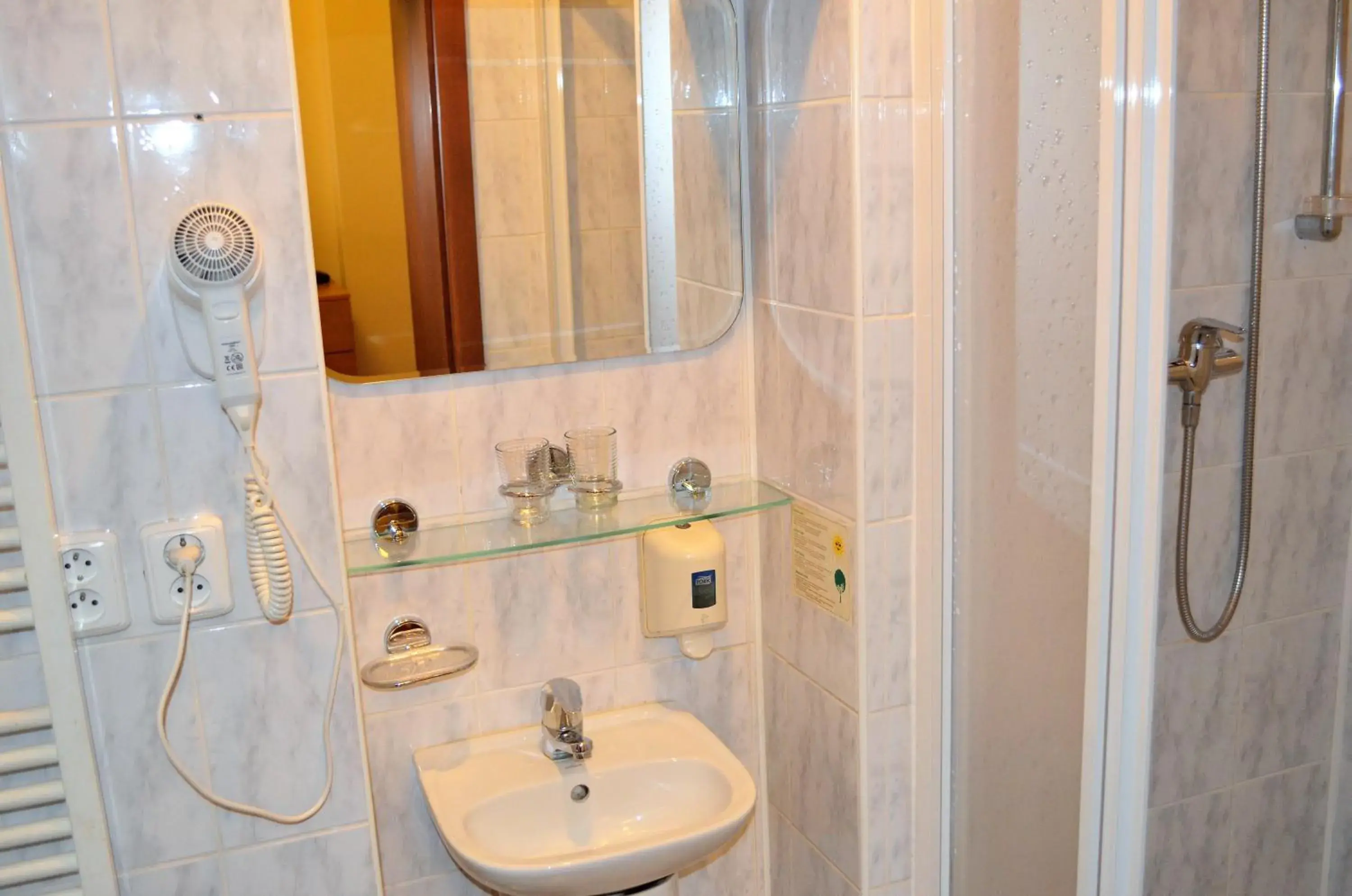 Bathroom in Hotel Palacky Bathroom in Hotel Palacky