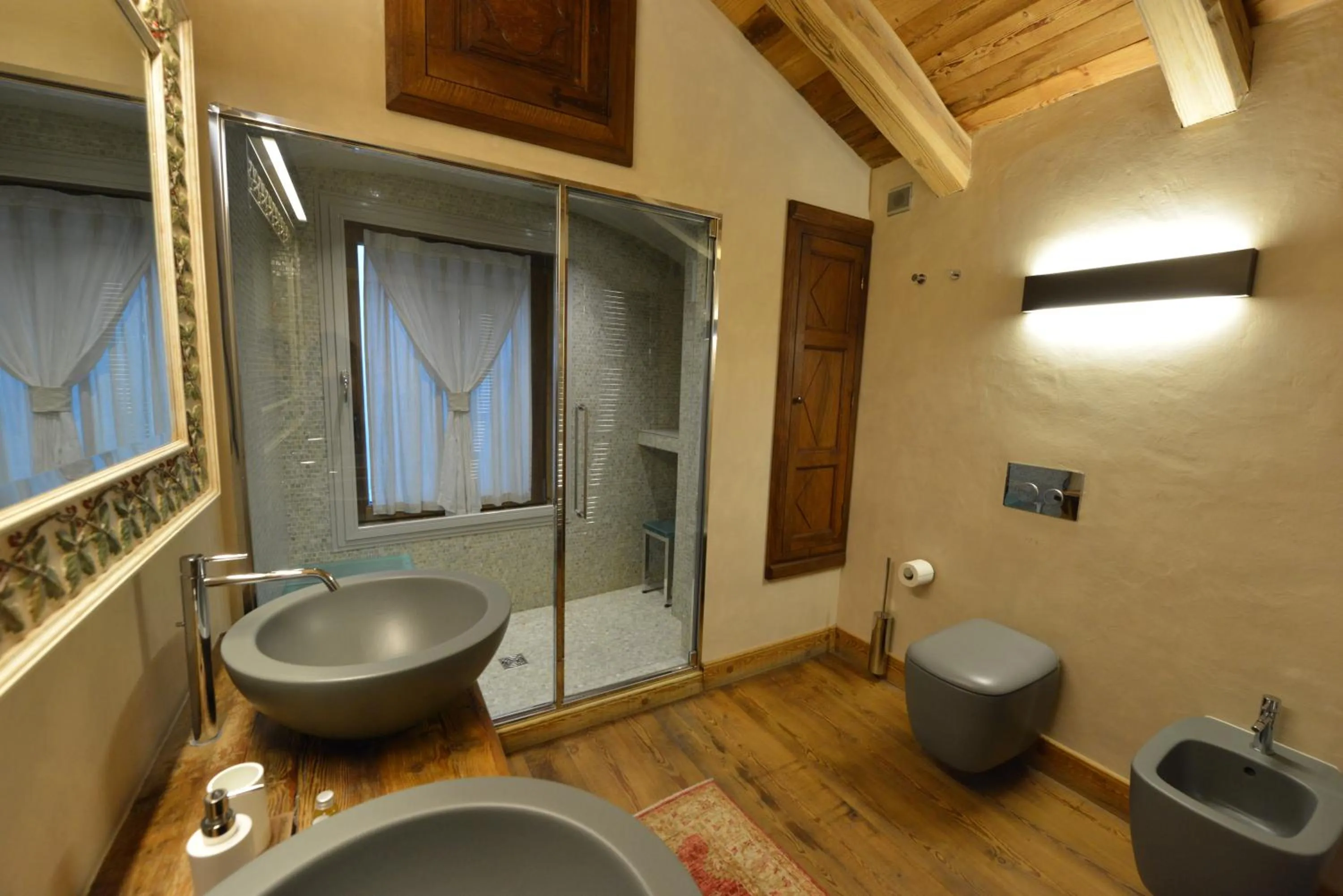Bathroom in Le Reve Charmant